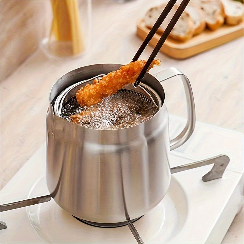 Set of 4 Stainless Steel Oil Dispensers with Strainers and Heat-Resistant Frying Cups