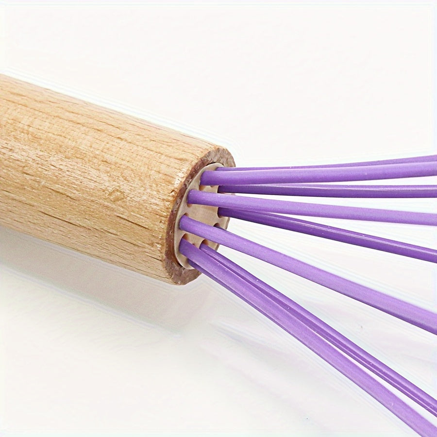 Yog'och tutqichli 11/12 ta bo'lakdan iborat oshxona buyumlari to'plami, unga Silikon non-stick qozon, pishirish qozoncha, qoshiq, saqlash qutisi va non-stick qozoncha kiradi. Yuqori sifatli oshxona asboblari va buyumlarining muhim to'plami.