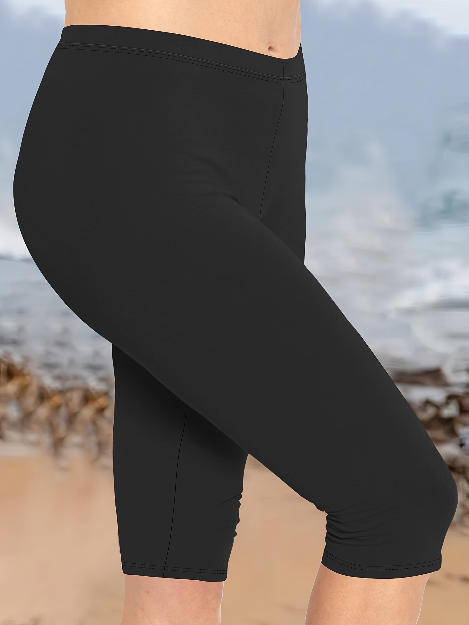 Plus-Size Women High-Waisted Stretchy Capri Pants Solid Color Summer Casual