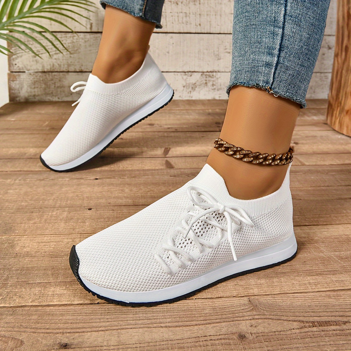 Women's Breathable Casual Sports Shoes with Side Lace Structure