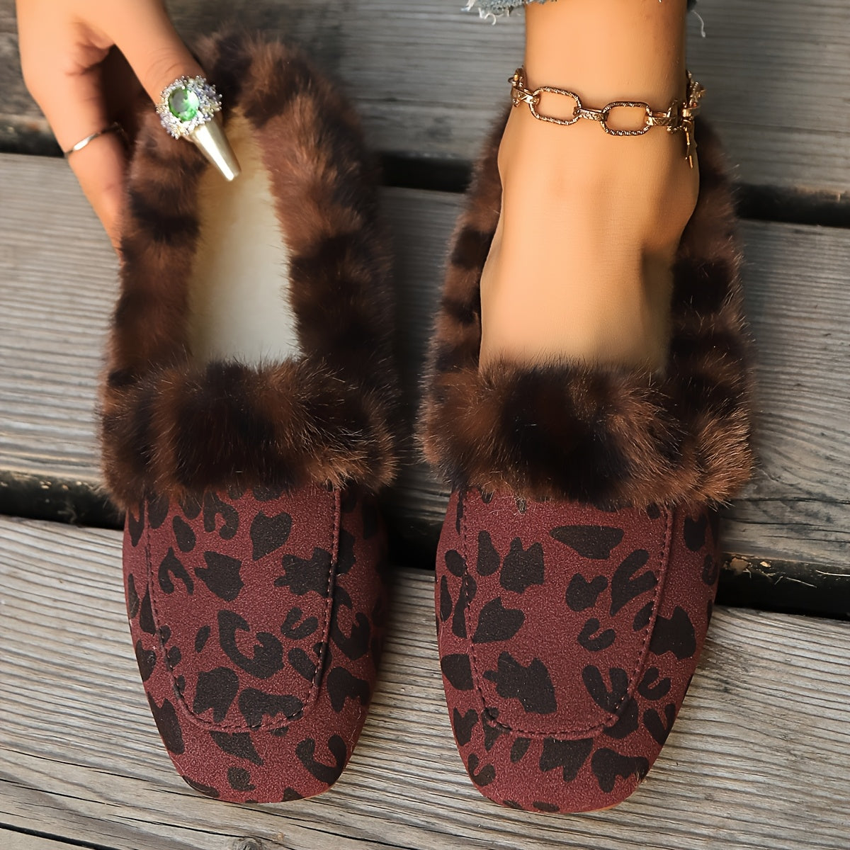 Women’s Leopard Print Plush Slippers Warm Faux Fur Indoor Shoes