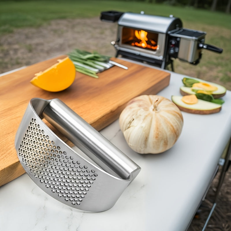 Stainless Steel Garlic Crusher Compact Easy-Clean Kitchen Tool for Spices