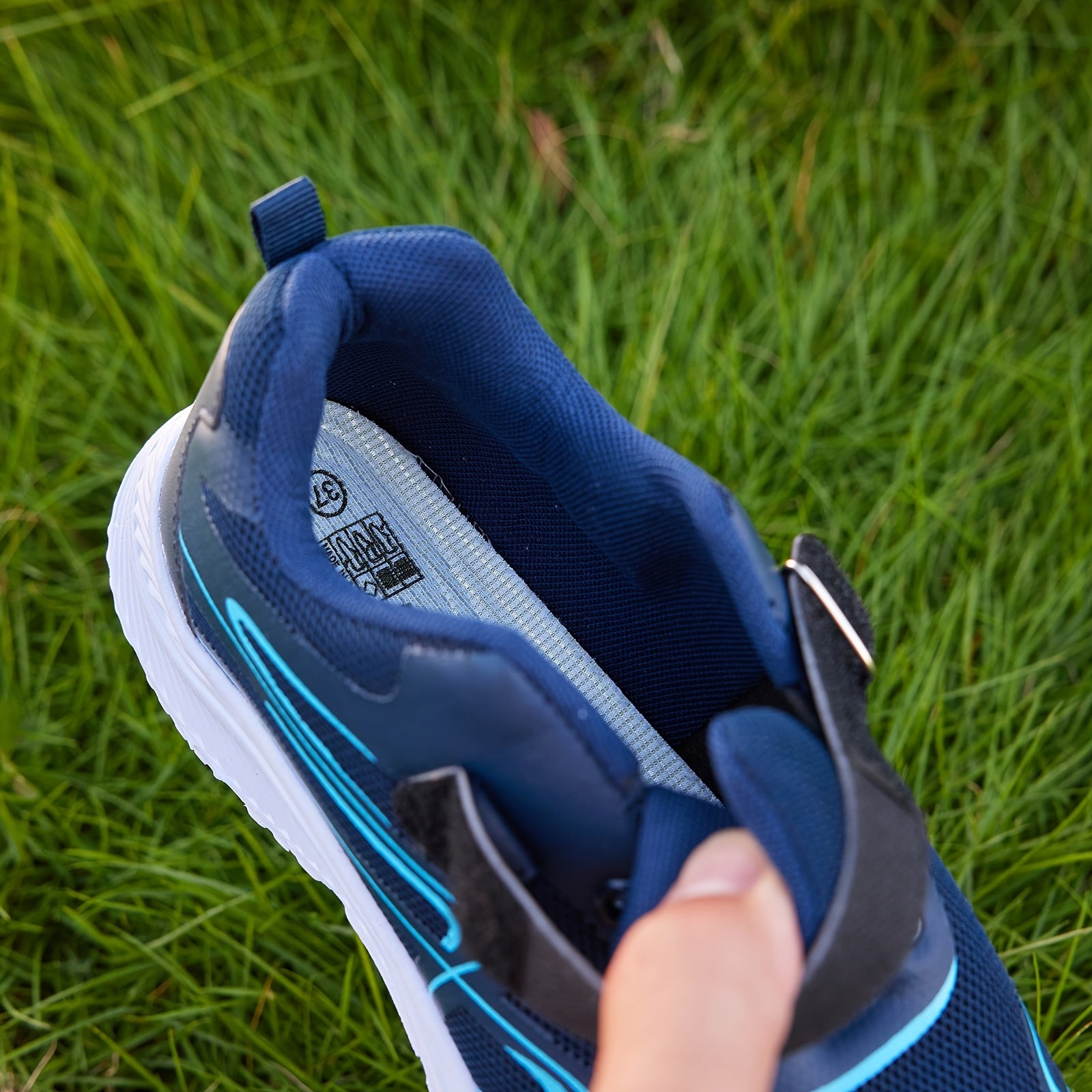 Детские сетчатые кроссовки с нескользящей резиновой подошвой для пробежек на улице и повседневной носки