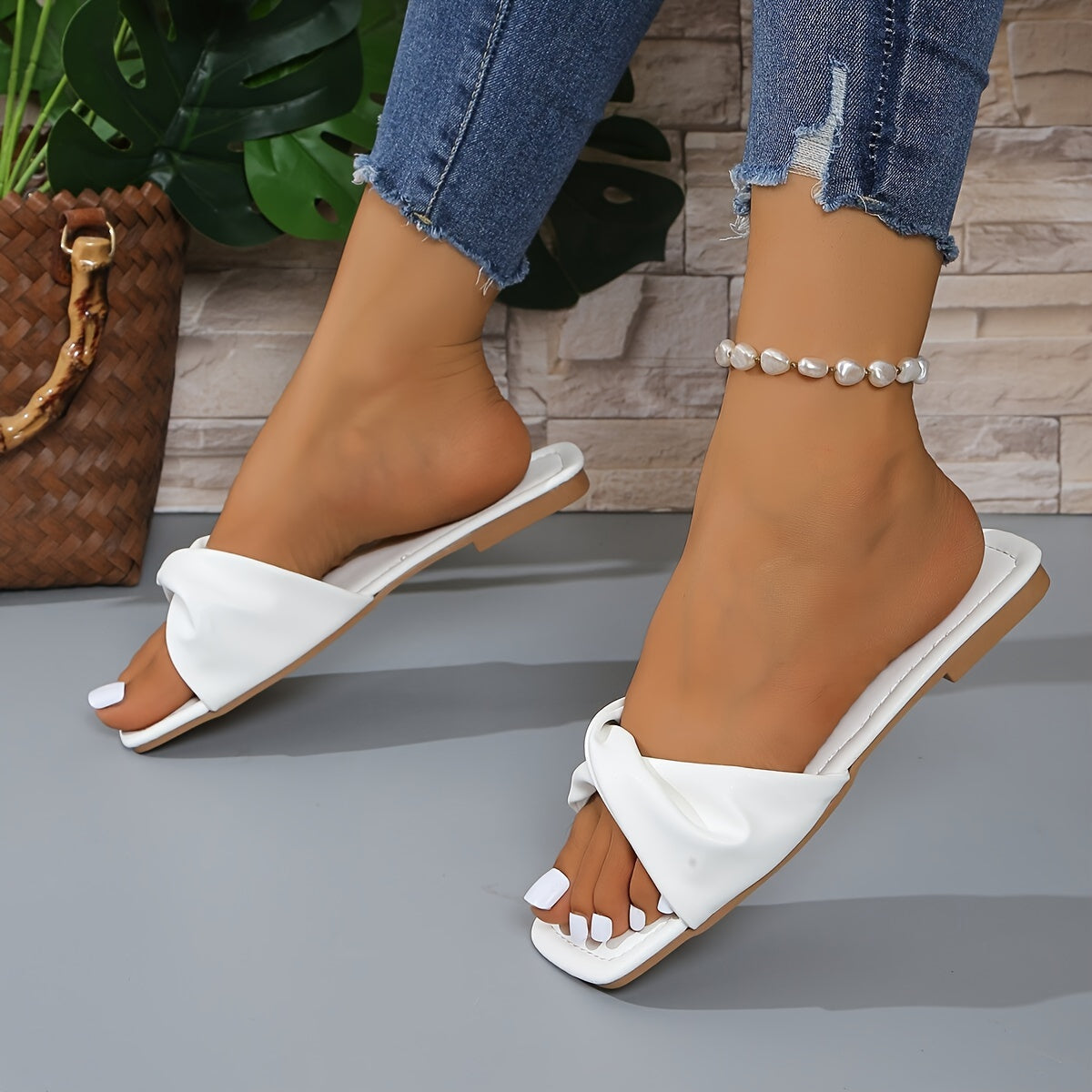 Women's Flat Sandals Folded Soft Flat Heels Summer Slip-On Shoes