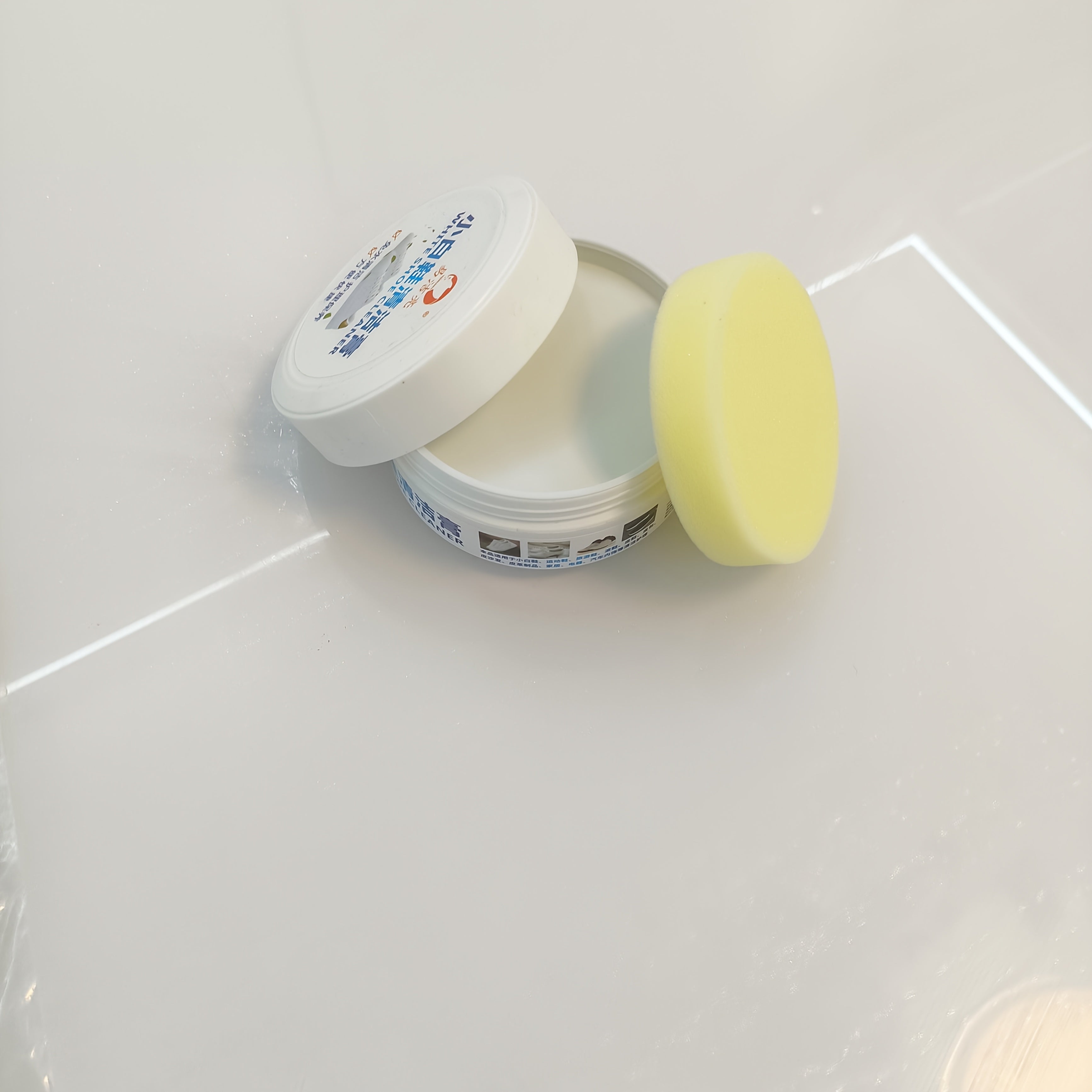 Faux Leather Shoe Care Spray 160g for Synthetic Shoes Bags Sofas