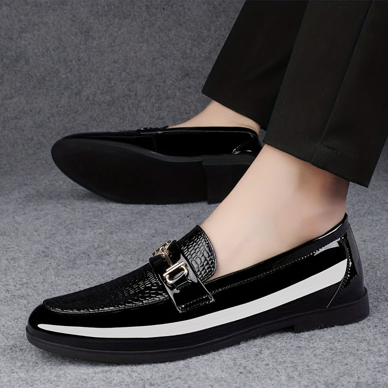 Мужские мокасины из кожи с нескользящей подошвой, винтажные, с круглым носком, повседневные, легко надеваются, для весны и лета