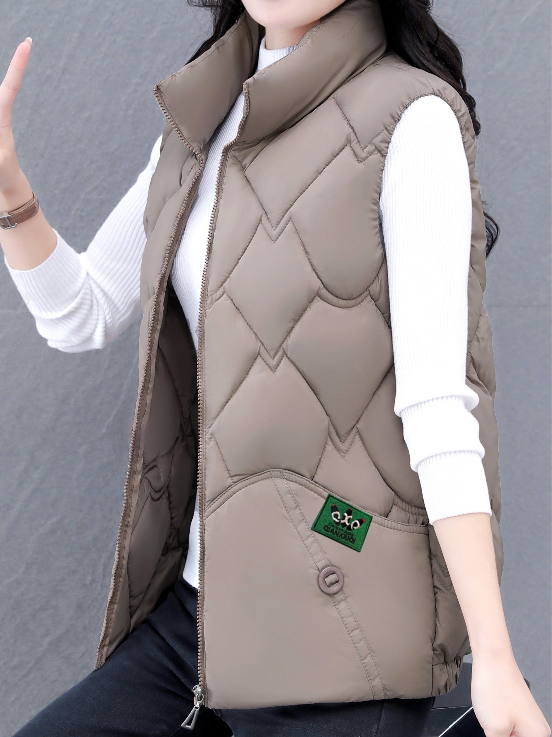 Women's Polyester Vest with Quilted Stand Collar Zipper Closure Pleated Hem Fall Winter Casual