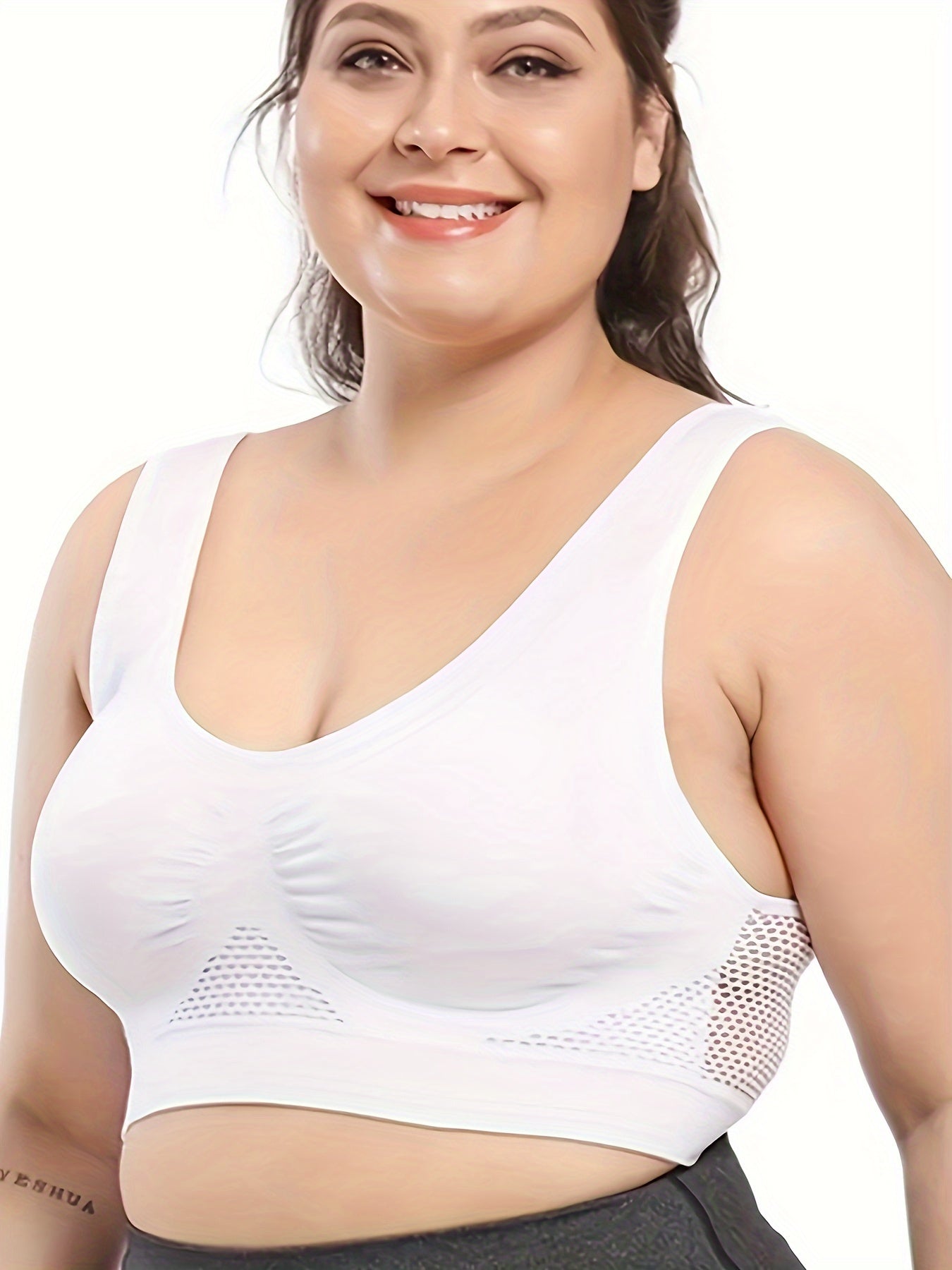 Plus Size Sports Bras 7-Pack Nylon Breathable Mesh Removable Pads