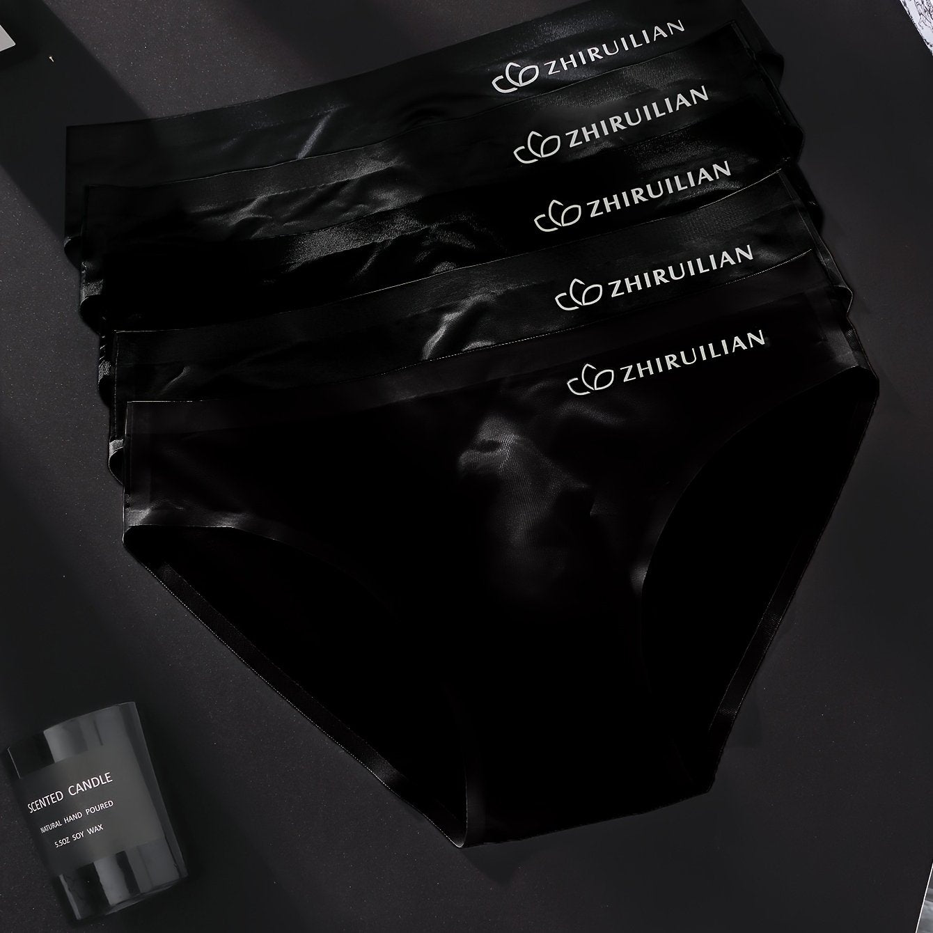 68% naylon va 32% spandeks to'qilgan matodan tayyorlangan erkaklar uchun 5 ta to'plam seamless boxer briefs. Yengil, cho'ziluvchan va qulay, bir rangli va harf bosma dizayni bilan. 150gsm.