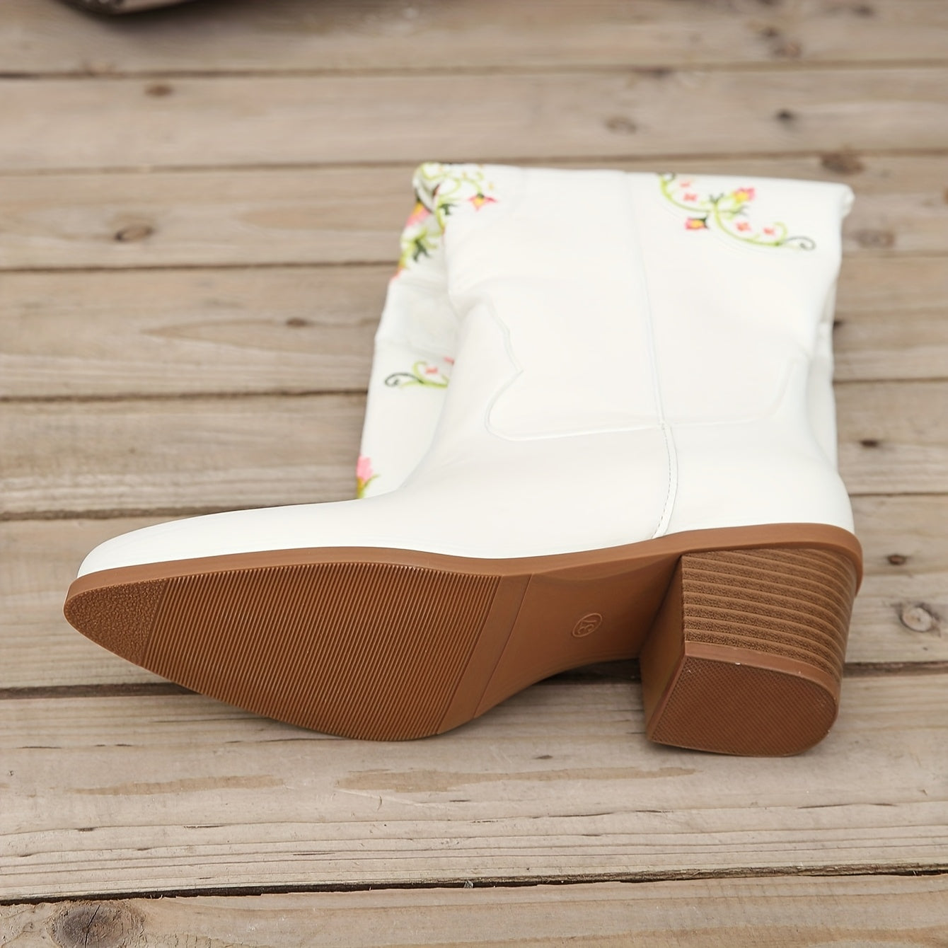 Women's White Retro Western Style Music Festival Boots