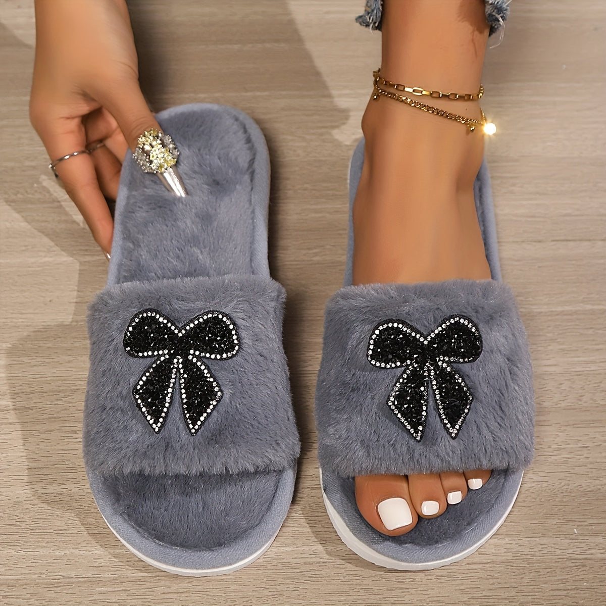 Women's Fuzzy Slip-On Slippers Cozy Indoor House Shoes Soft Fabric EVA Sole