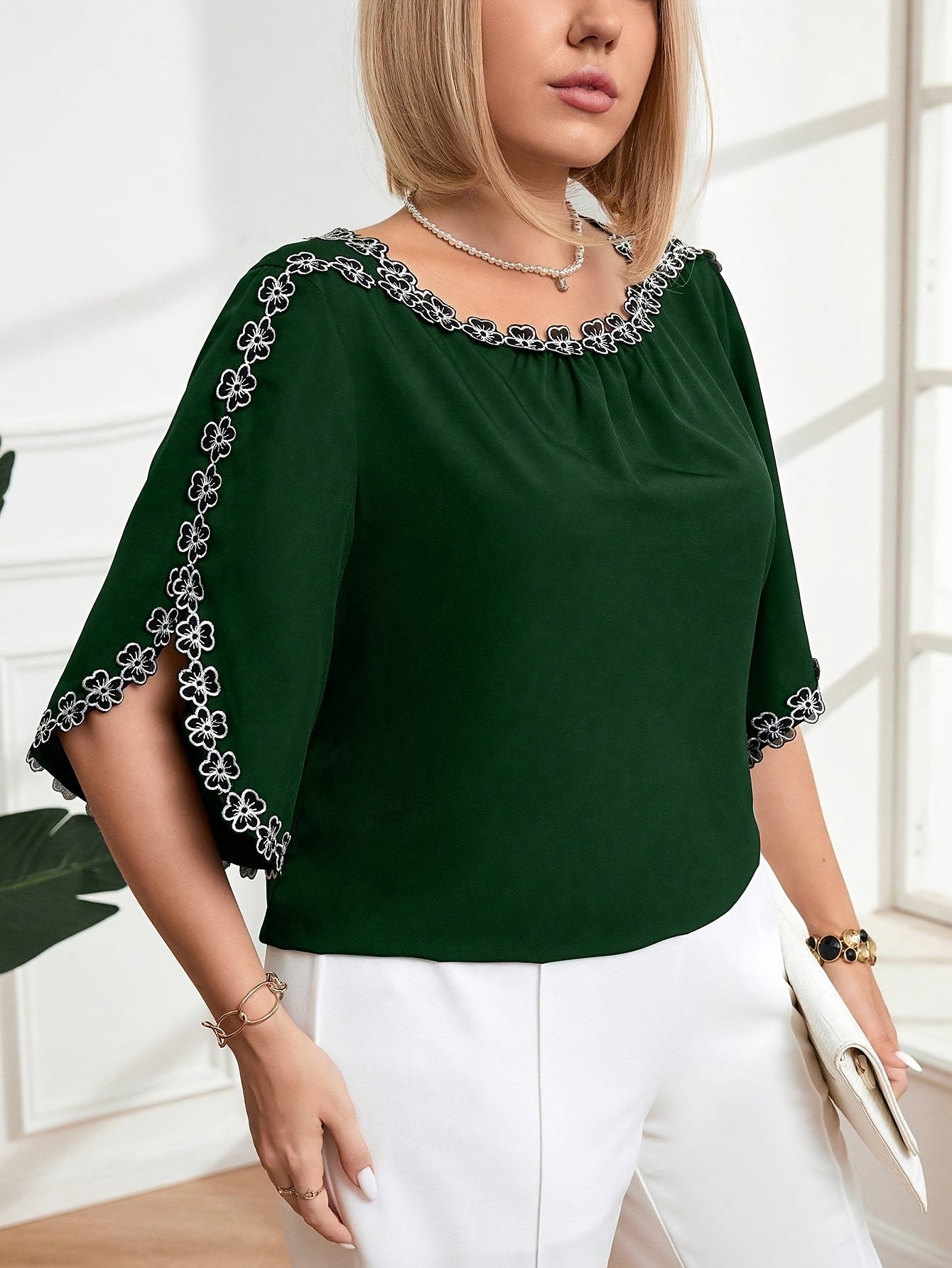 Plus Size Women's Floral Print Blouse with Side Slit Sleeves for Spring Summer Casual