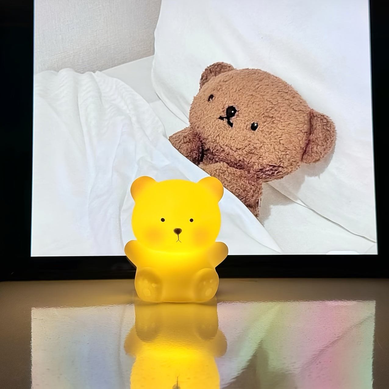 Bear Desk Lamp for Kids and Teens Battery-Operated Night Light Bedroom Study Gift