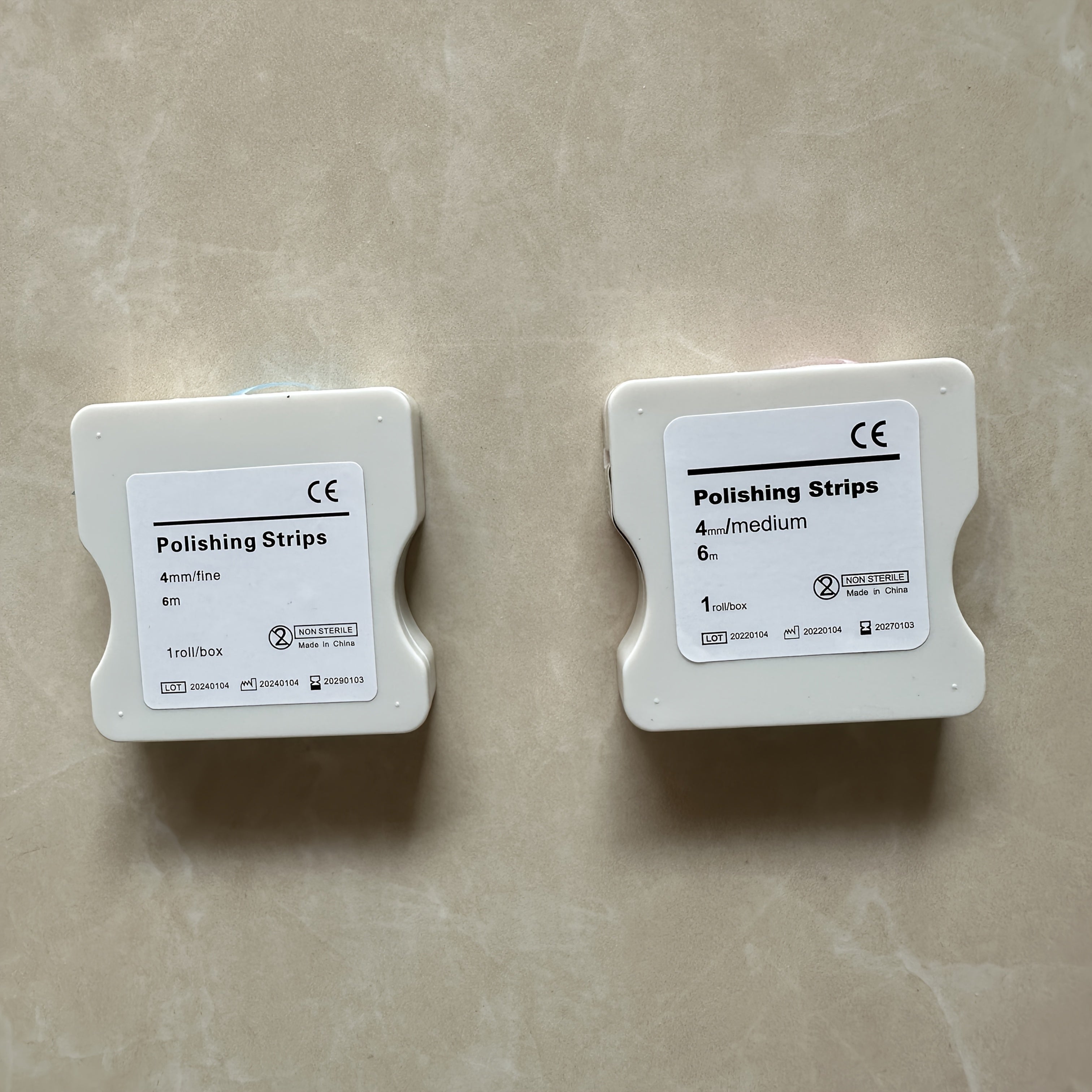 Dental Polishing Strips 4mm Fine Sandpaper Blue or Pink 236 Inches