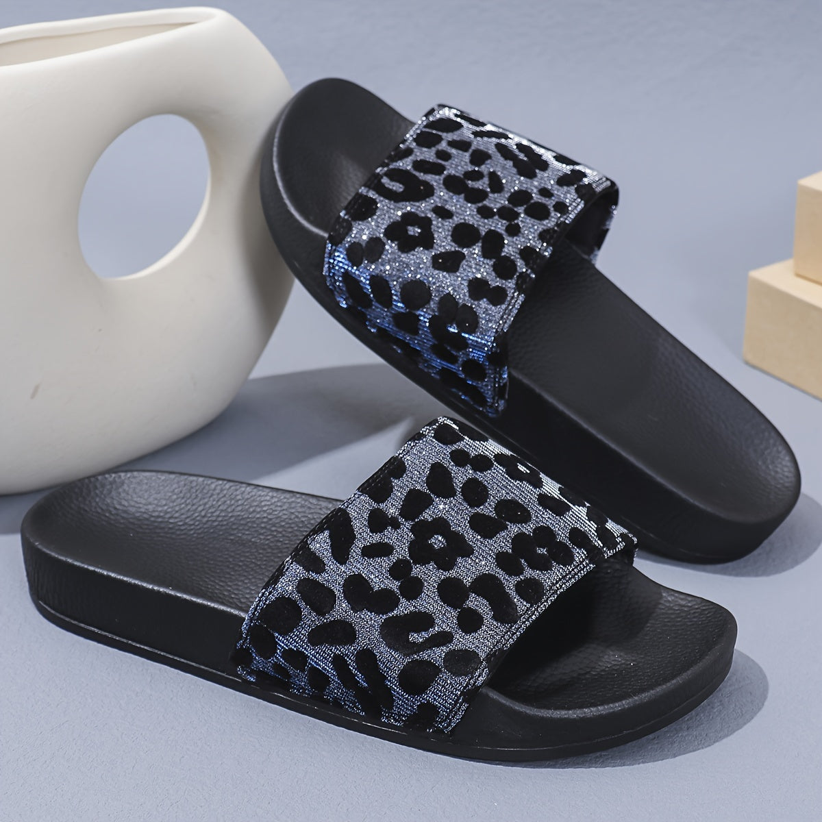 Women's Leopard Print Flat Slides Summer Casual Indoor Outdoor Sandals