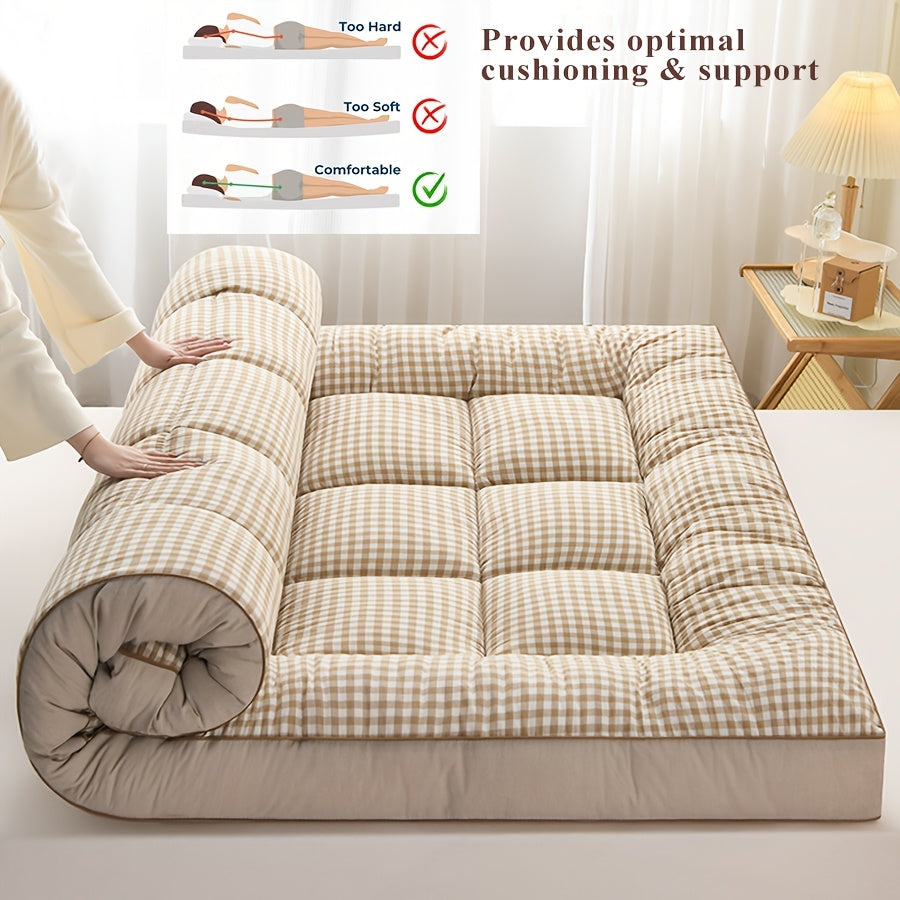 Ultra-Soft Quilted Mattress Topper with Gingham Pattern Polyester Fill Full Size Breathable Machine Washable