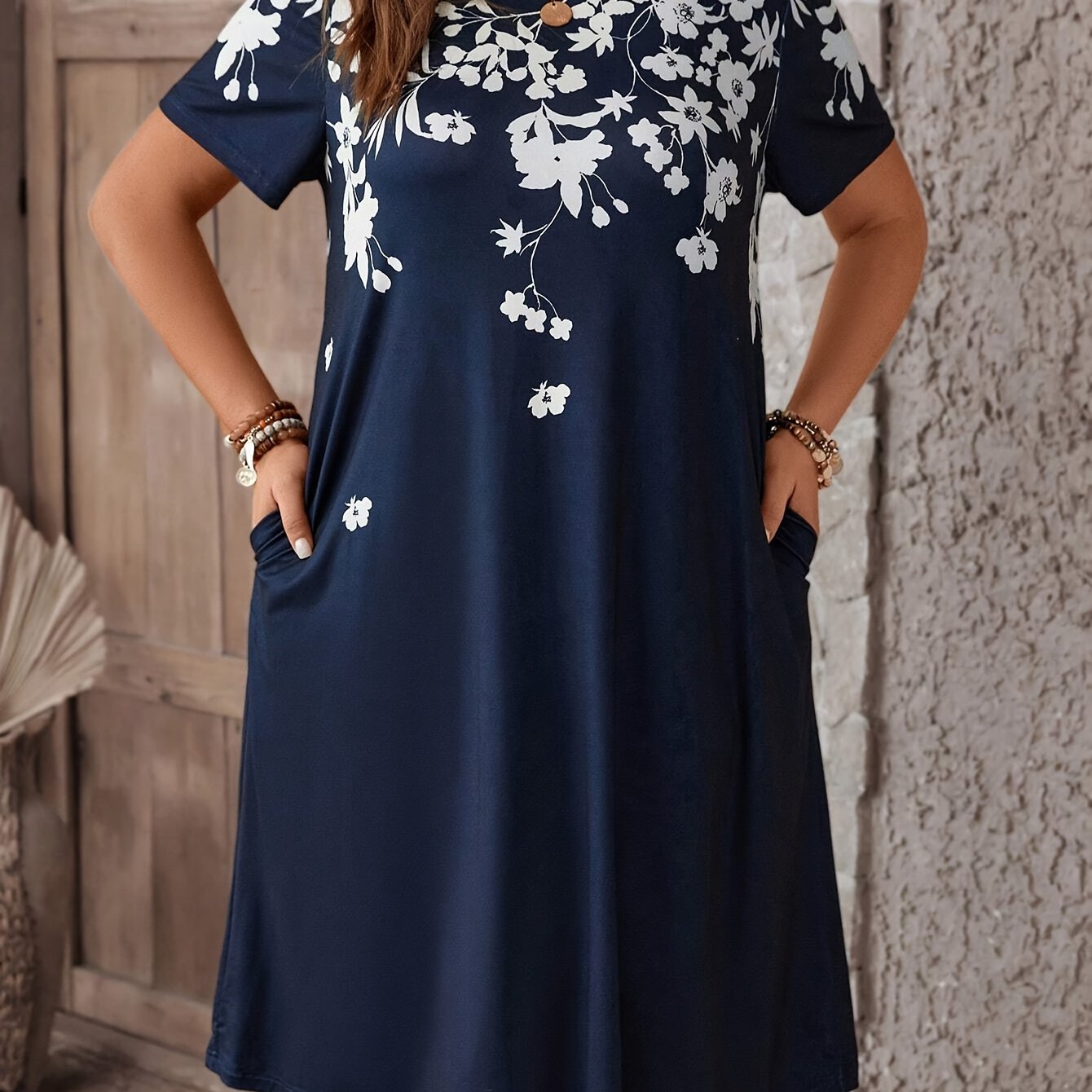 Plus Size Floral Print Dress with Pockets Short Sleeve Crew Neck for Spring Summer