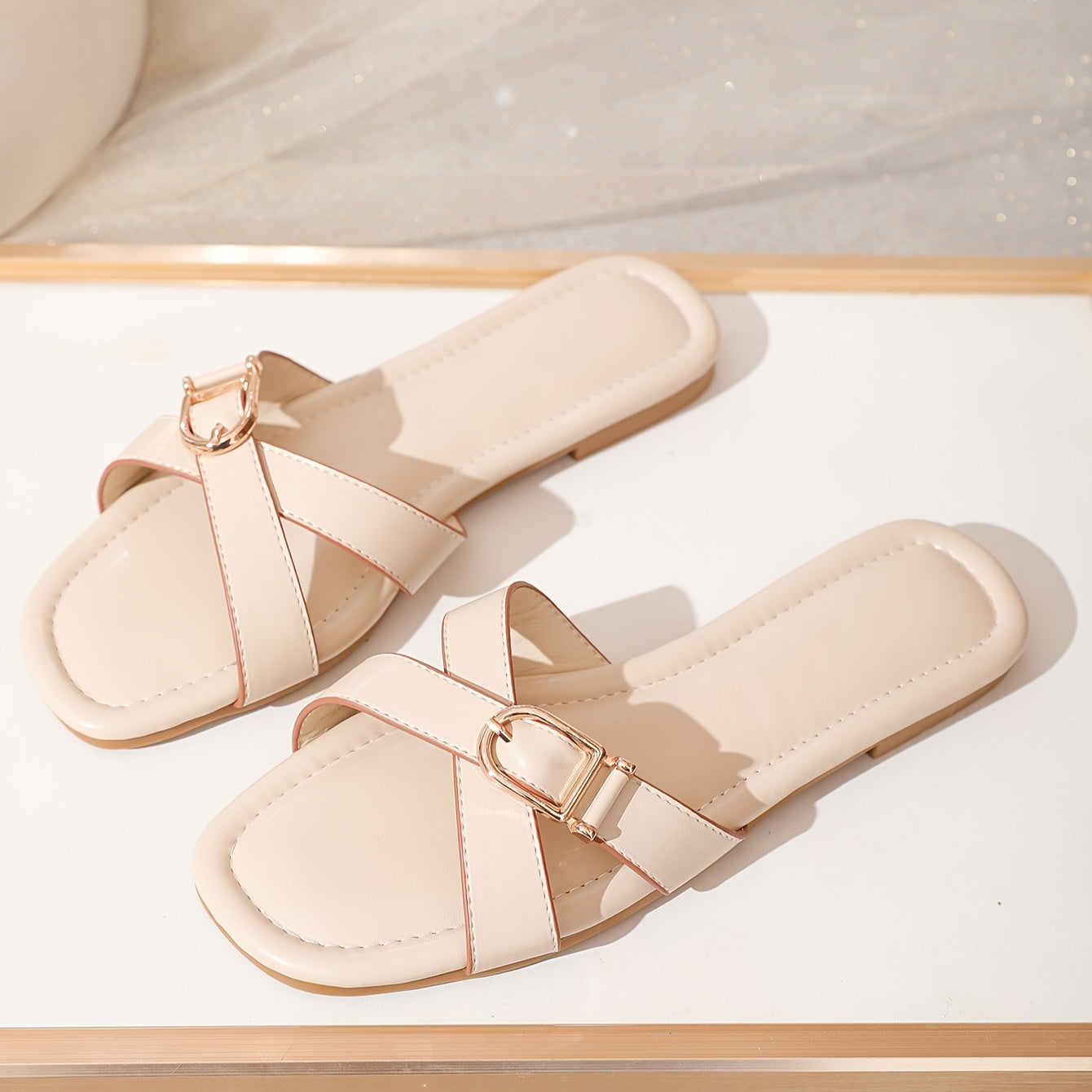 Women's Flat Cross-Strap Sandals Breathable Casual Flip Flops in Multiple Colors