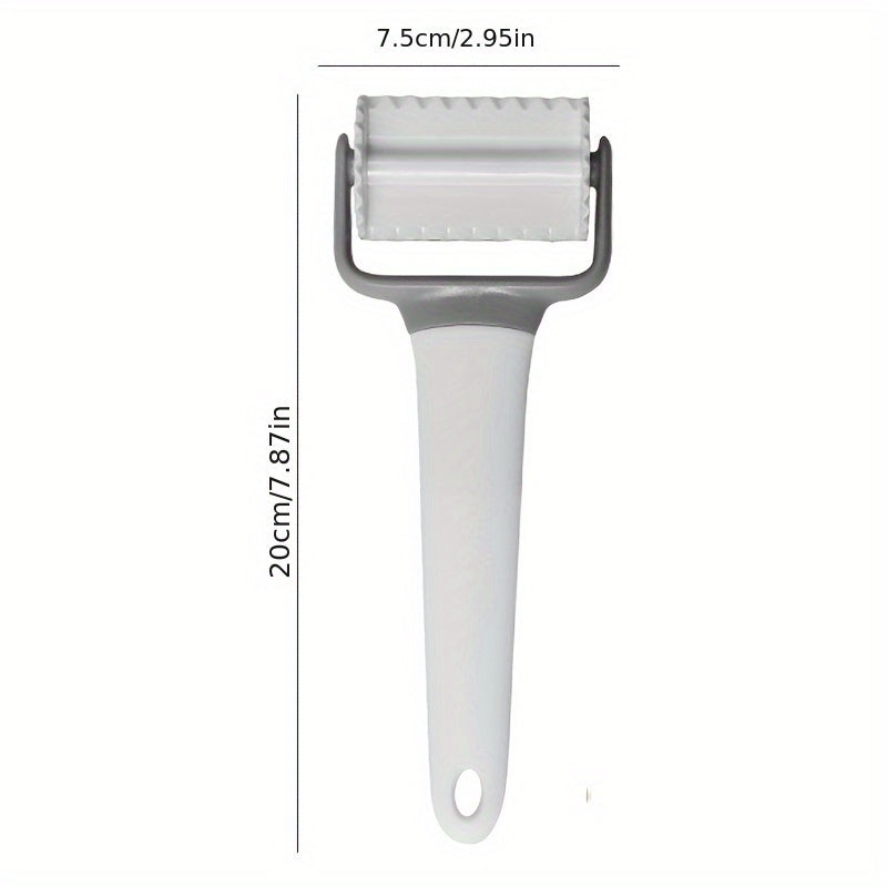 Creative Pattern Plastic Pastry Cutter Multi-Use Rolling Knife Cookie Pasta Stamping Tool