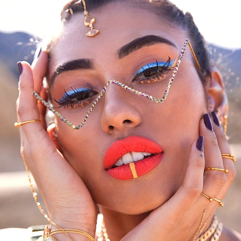 Triangle-Shaped Rhinestone-Embellished Metal Glasses Frame for Fashion Street Style