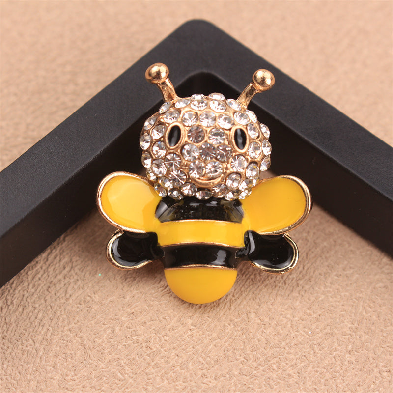 Elegant Rhinestone Bee Brooch Pin Irregular Shape Fashion Accessory for Clothing Bags Hats