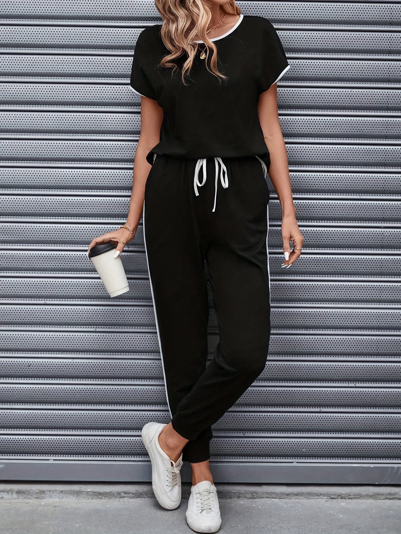 Conjunto casual de punto para mujer con camiseta de manga corta de cuello redondo y pantalones jogger