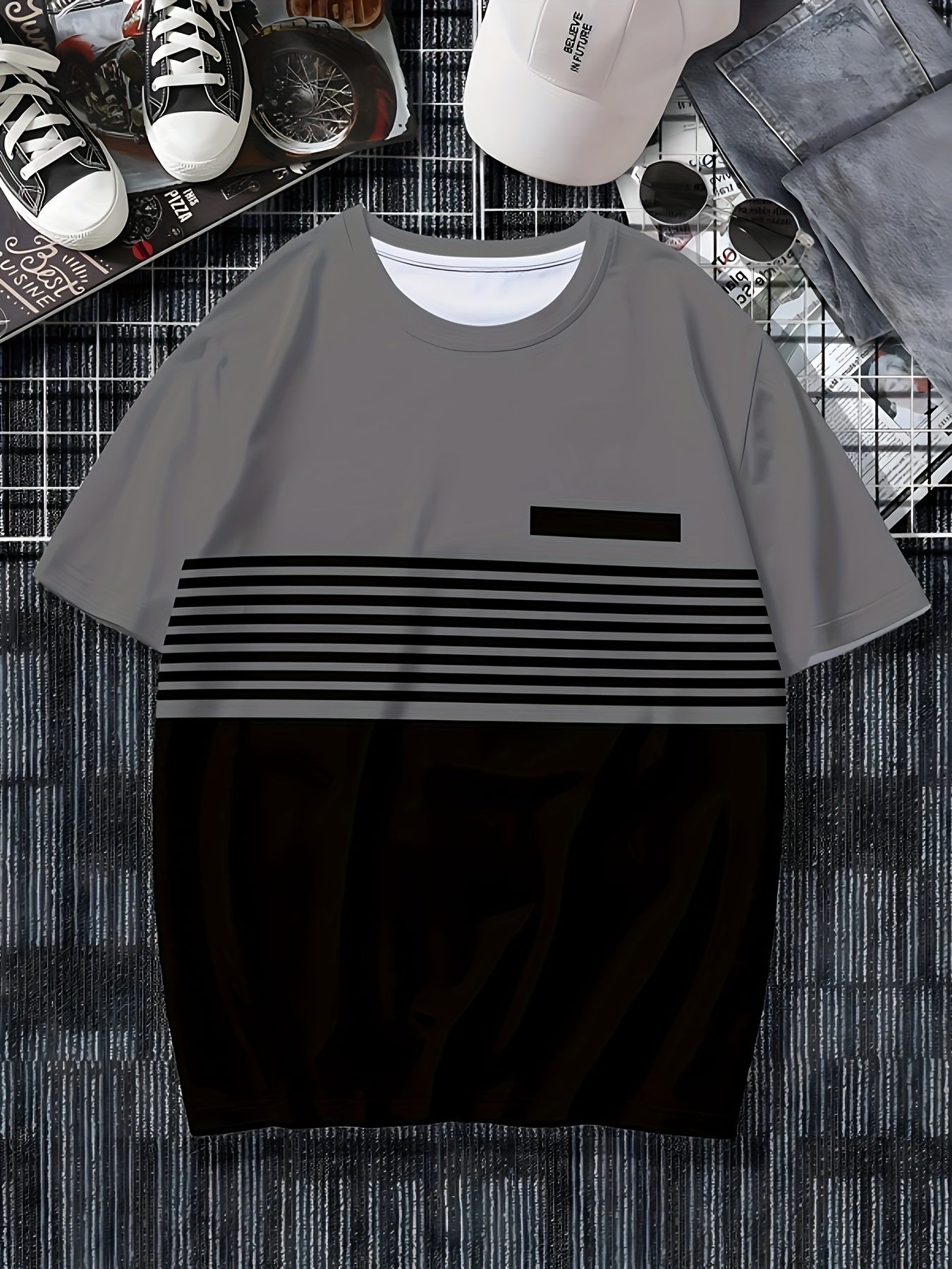 Men's Polyester Crew Neck T-Shirt with Geometric Stripe Pattern Casual Fit