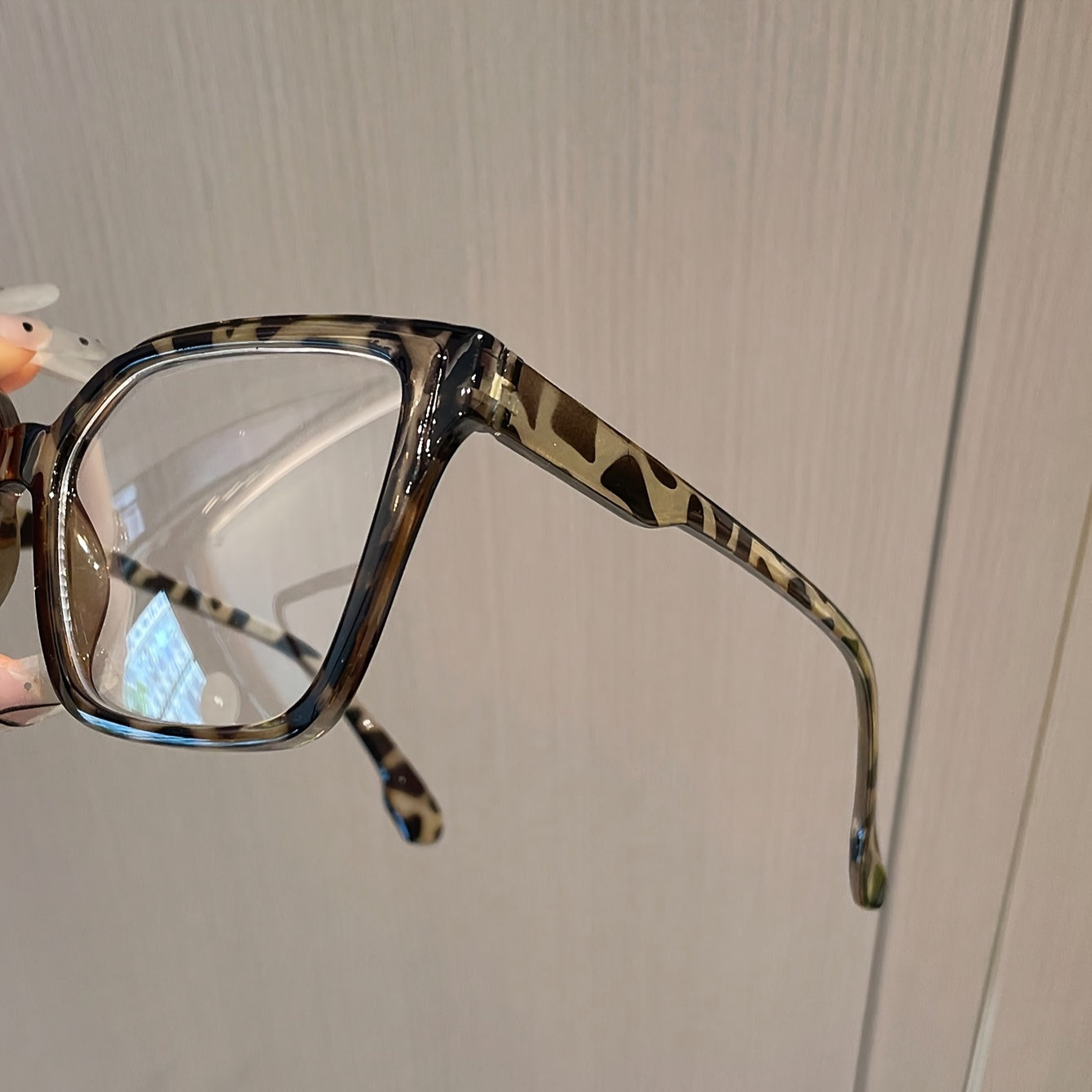 Ayollar uchun katta kvadrat ko‘zoynaklar, zamonaviy, katta o‘lchamdagi ko‘zoynaklar, kundalik kiyim uchun