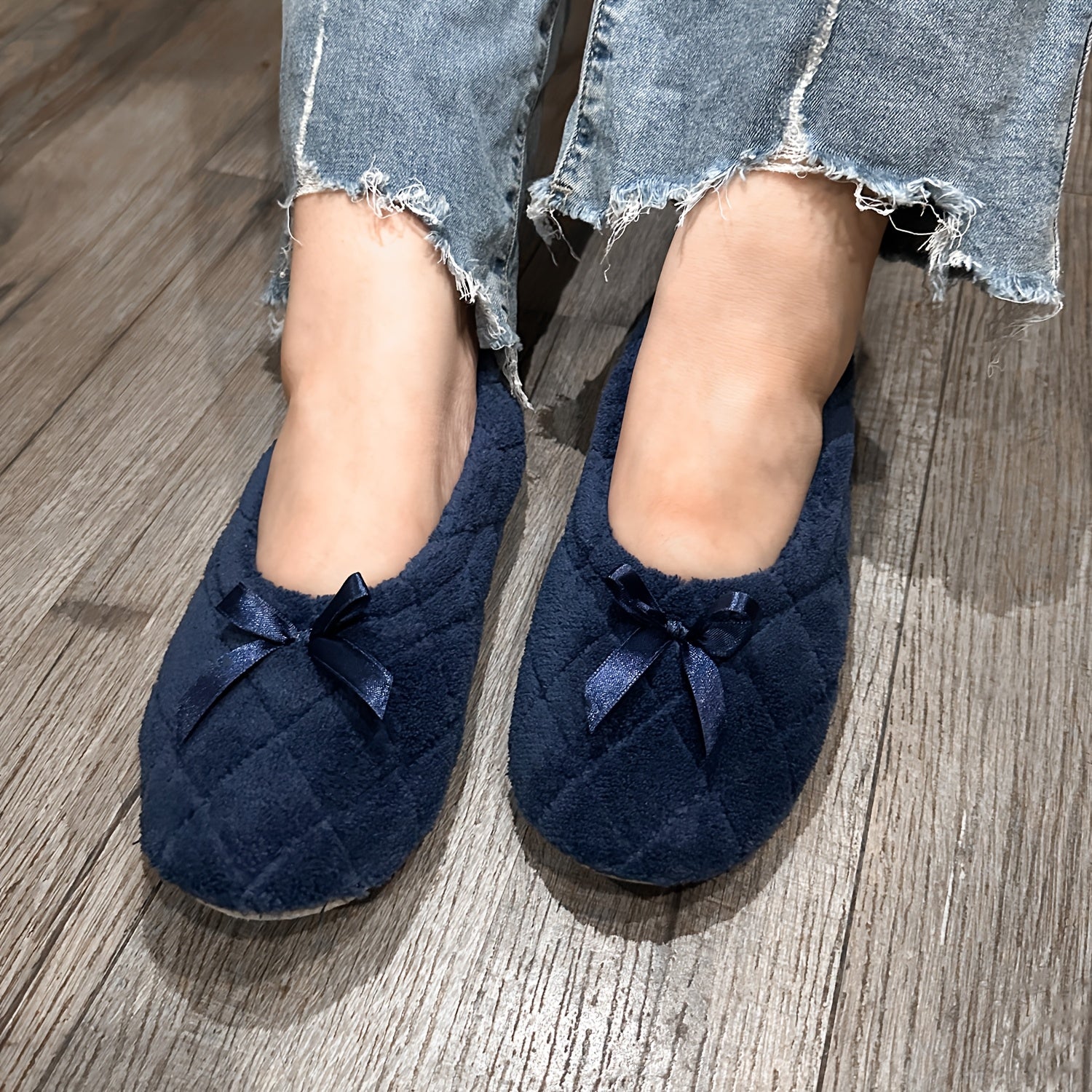 Ayollar uchun bir rangli qavatiq Terrycloth ballerina tufli, saten lent bilan ichki poyabzal