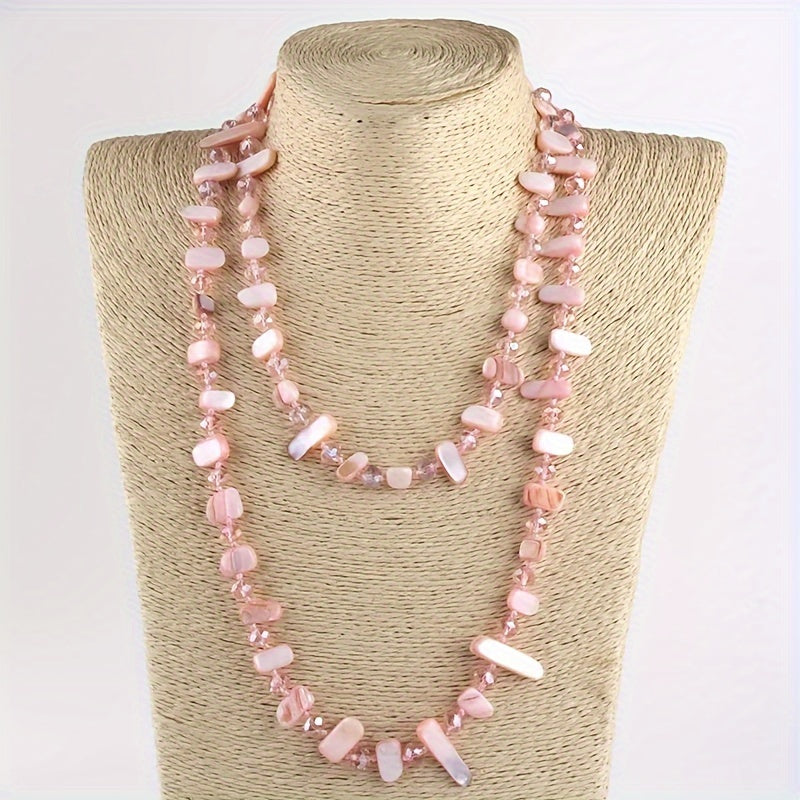 Kamalak kristallari va qobiq marjonlari bilan bezatilgan uzun tugilgan marjon - boho-chic, bohem uslubini sevuvchi ayollar uchun ideal sovg'a.