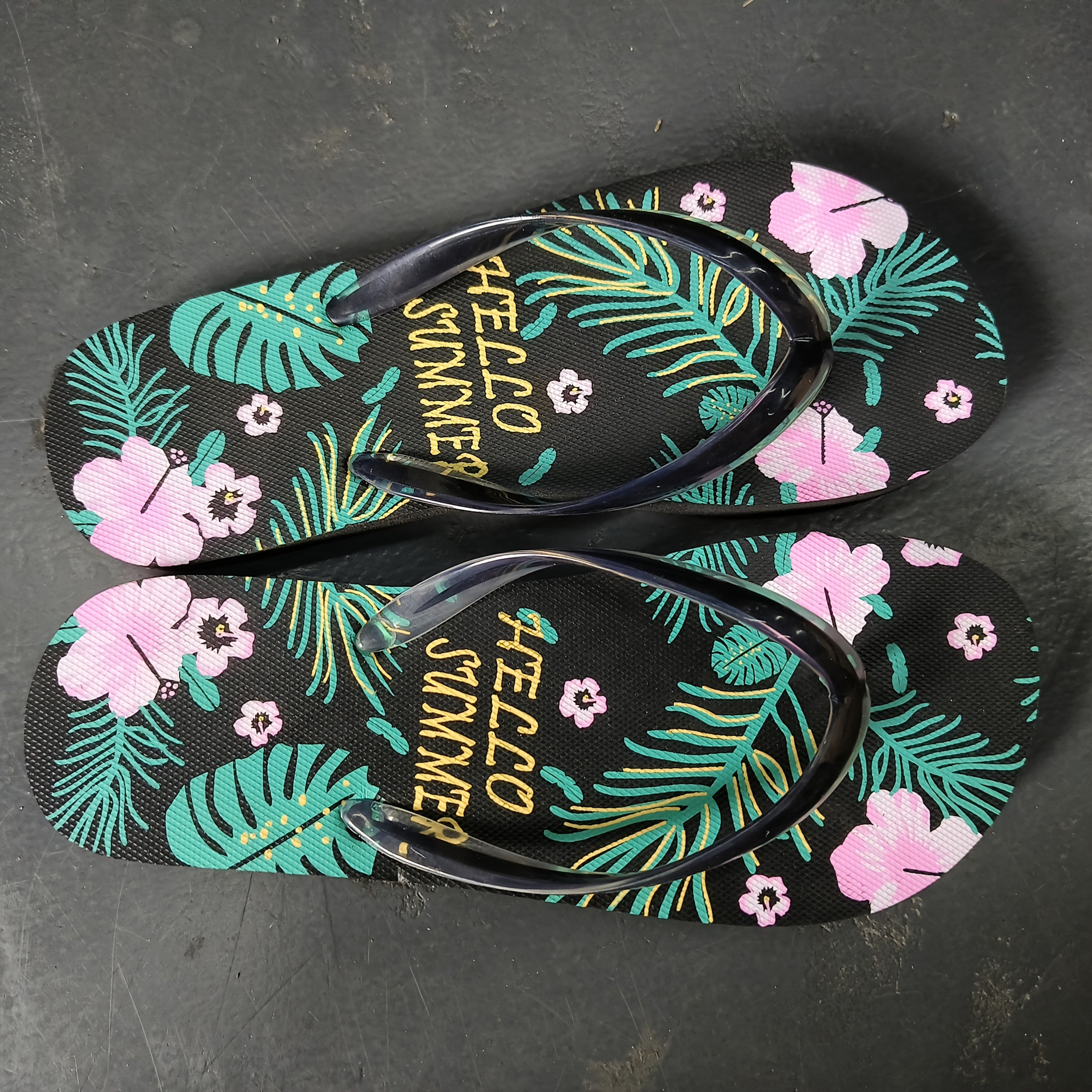 Women's Flip-Flops Non-Slip Beach Slides with Heart and Floral Design