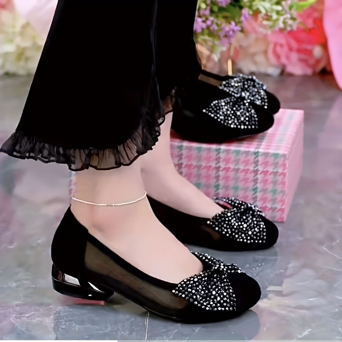 Women's Rhinestone Bow Slip-On Loafers Breathable Mesh Formal Comfortable