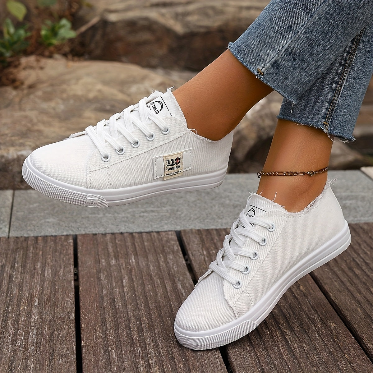 Women's Breathable Casual Sneakers Low Top Lace-Up Fabric Upper PU Sole All-Season Comfort