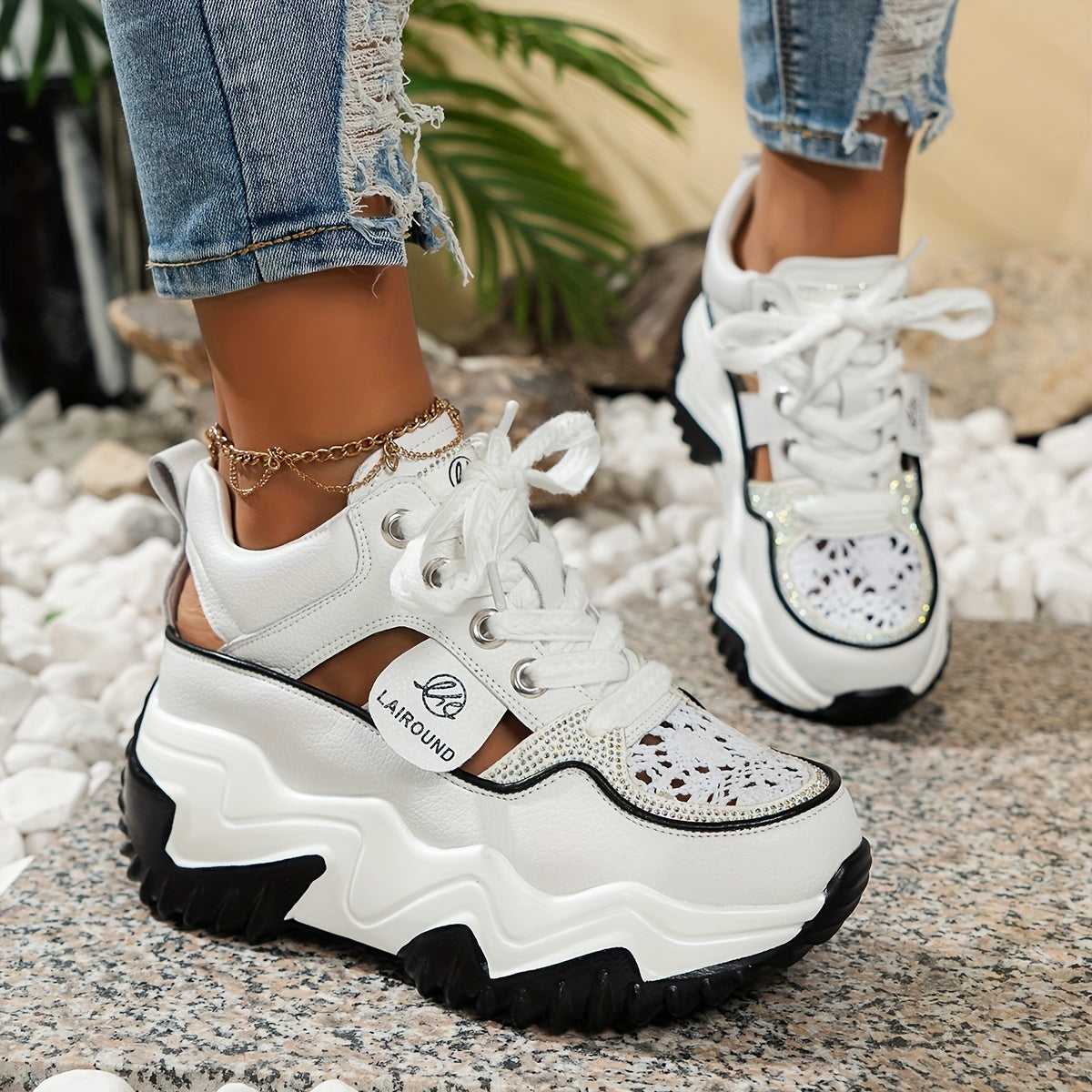 Women's Solid Color Lace-Up Platform Sneakers Breathable Low-Top Casual Shoes