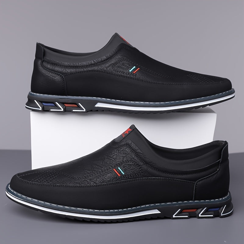 Erkaklar uchun rangli blokli slip-on loafers, qulay, sirpanmaydigan kauchuk taglik bilan, ochiq havoda faoliyatlar uchun chidamli