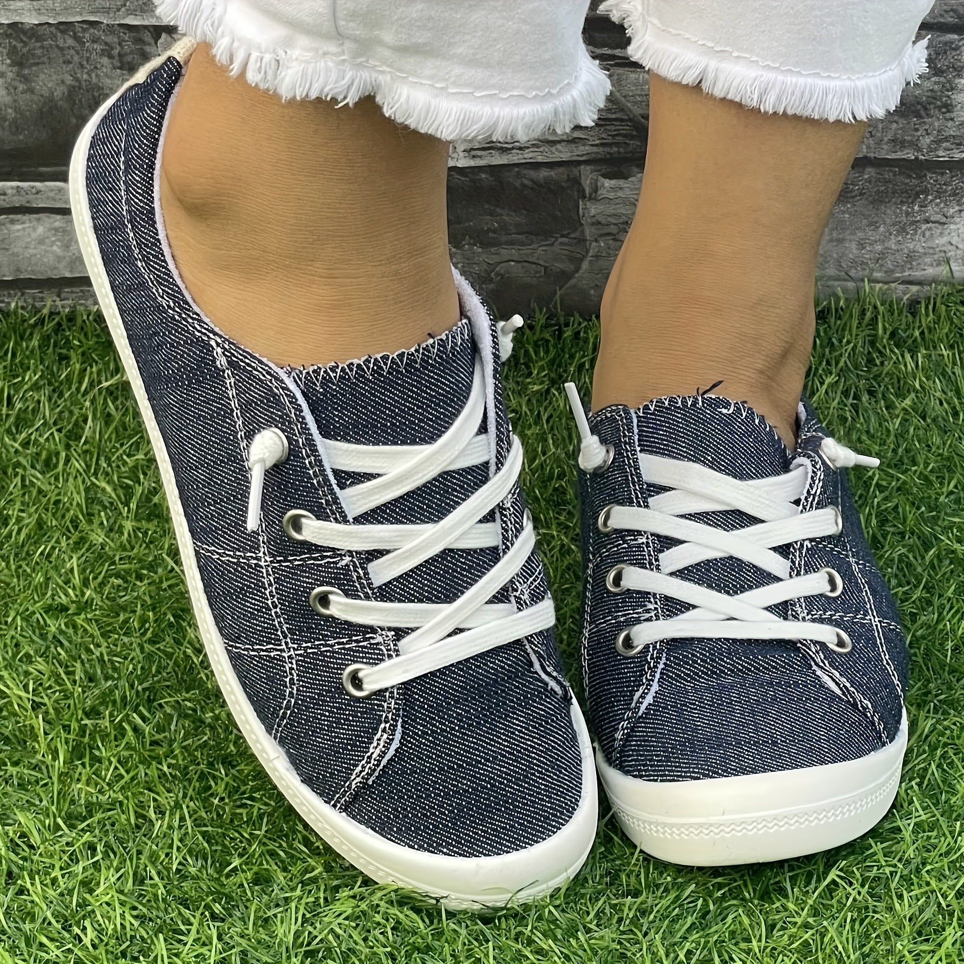 Women's Casual Solid Color Fabric Outdoor Work Shoes All-Season Lightweight