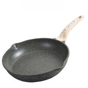 Nova Home yopishqoq qovurish panalari to'plami - 19.81 sm, 24.13 sm va 27.94 sm qovurish panalari, sovuq tutqich bilan, sog'lom tosh idishlardan tayyorlangan, induktsion pishirish uchun mos, PFOA dan xoli, yog'och tutqichga ega.