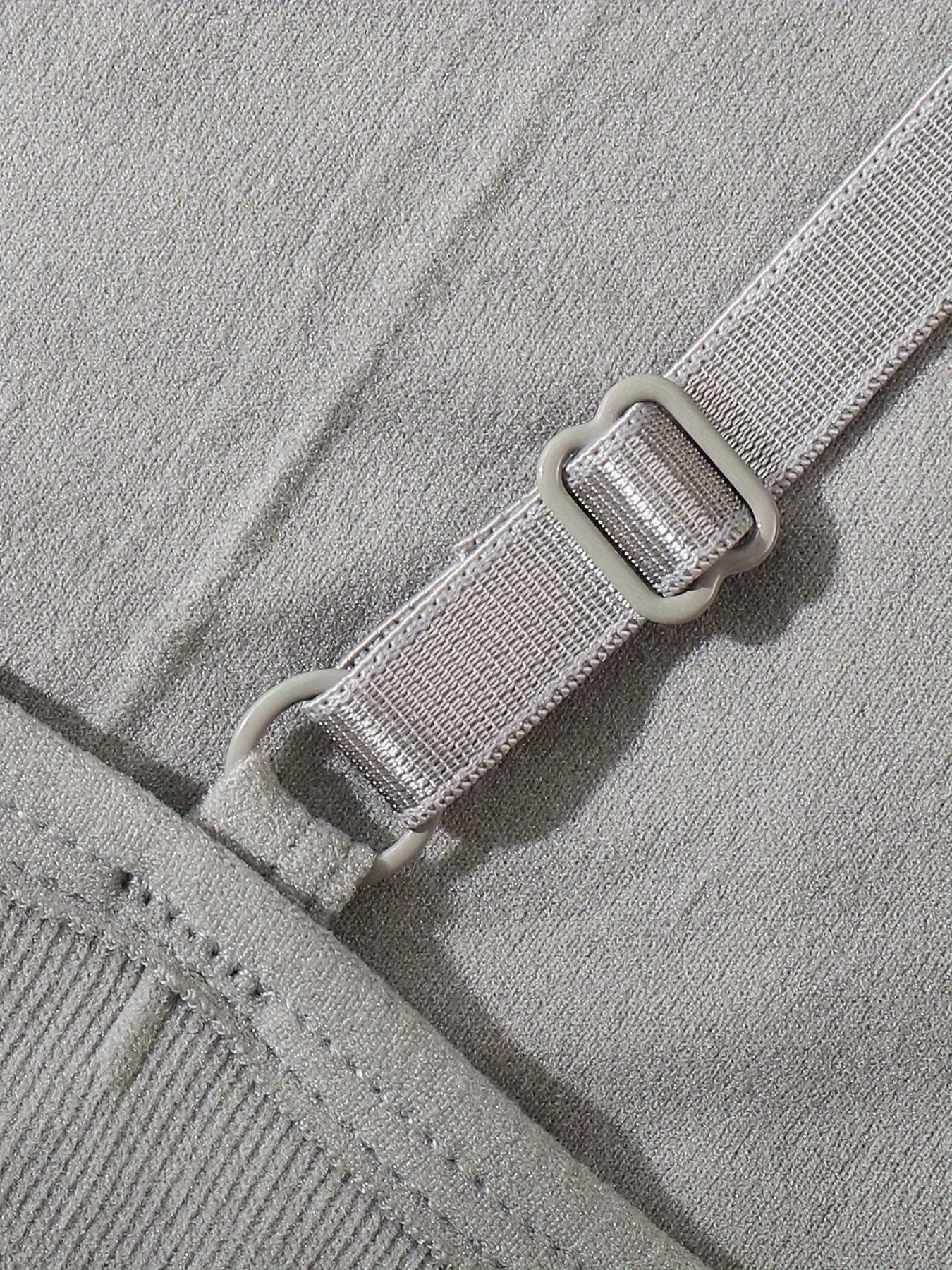 3 простых однотонных топа-камис, которые мягкие, удобные и универсальные, идеально подходящие для женского нижнего белья.