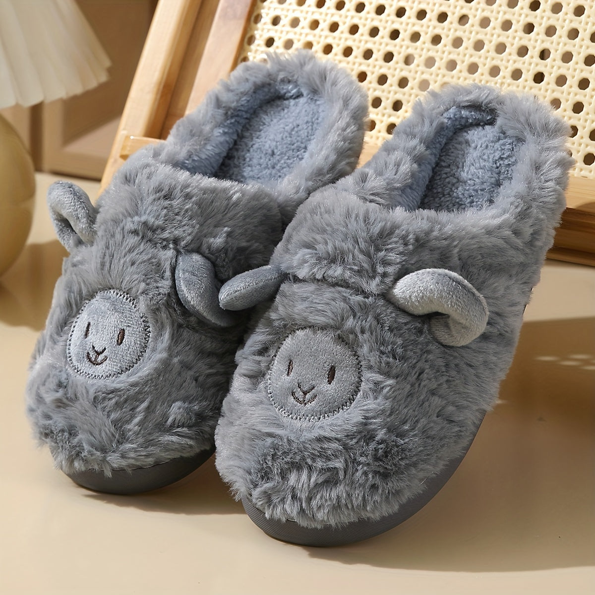 Women's Plush Fleece Slip-On Slippers Non-Slip Indoor Outdoor House Shoes