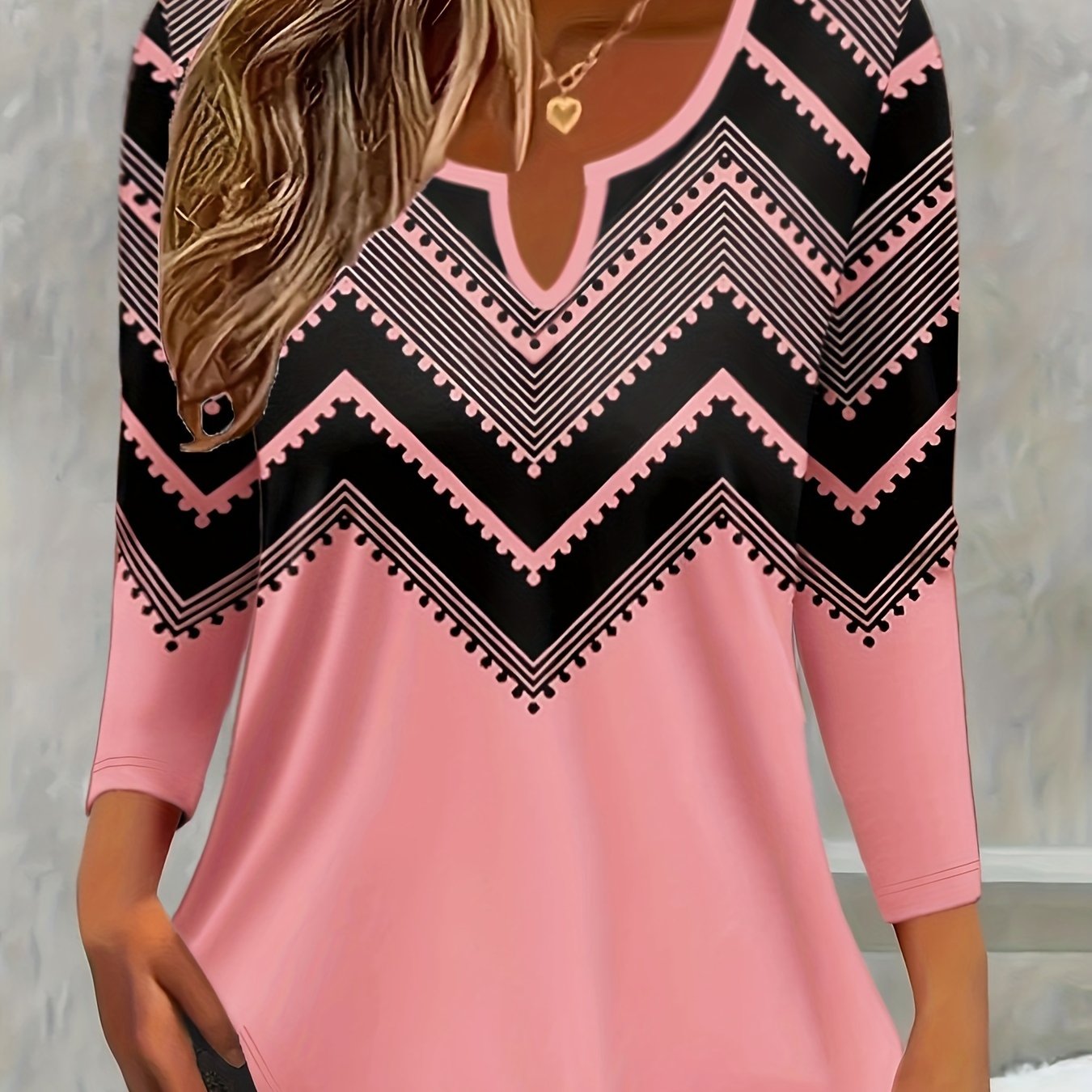 Women's Plus Size Wavy Print Notch Neck Long Sleeve T-Shirt