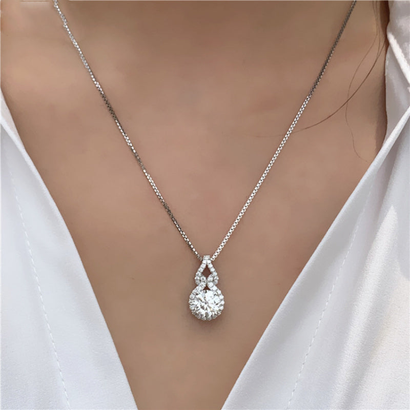 Women Moissanite Necklace 1-2 Carat Round Pendant Silver Plated Jewelry