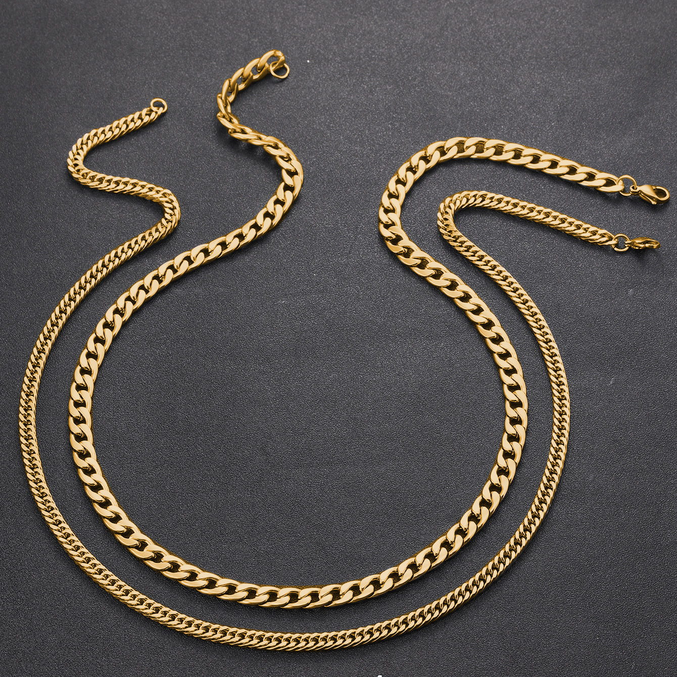 Set of 2 Men's Stainless Steel Necklaces with Gold Plating and High-Quality Metal