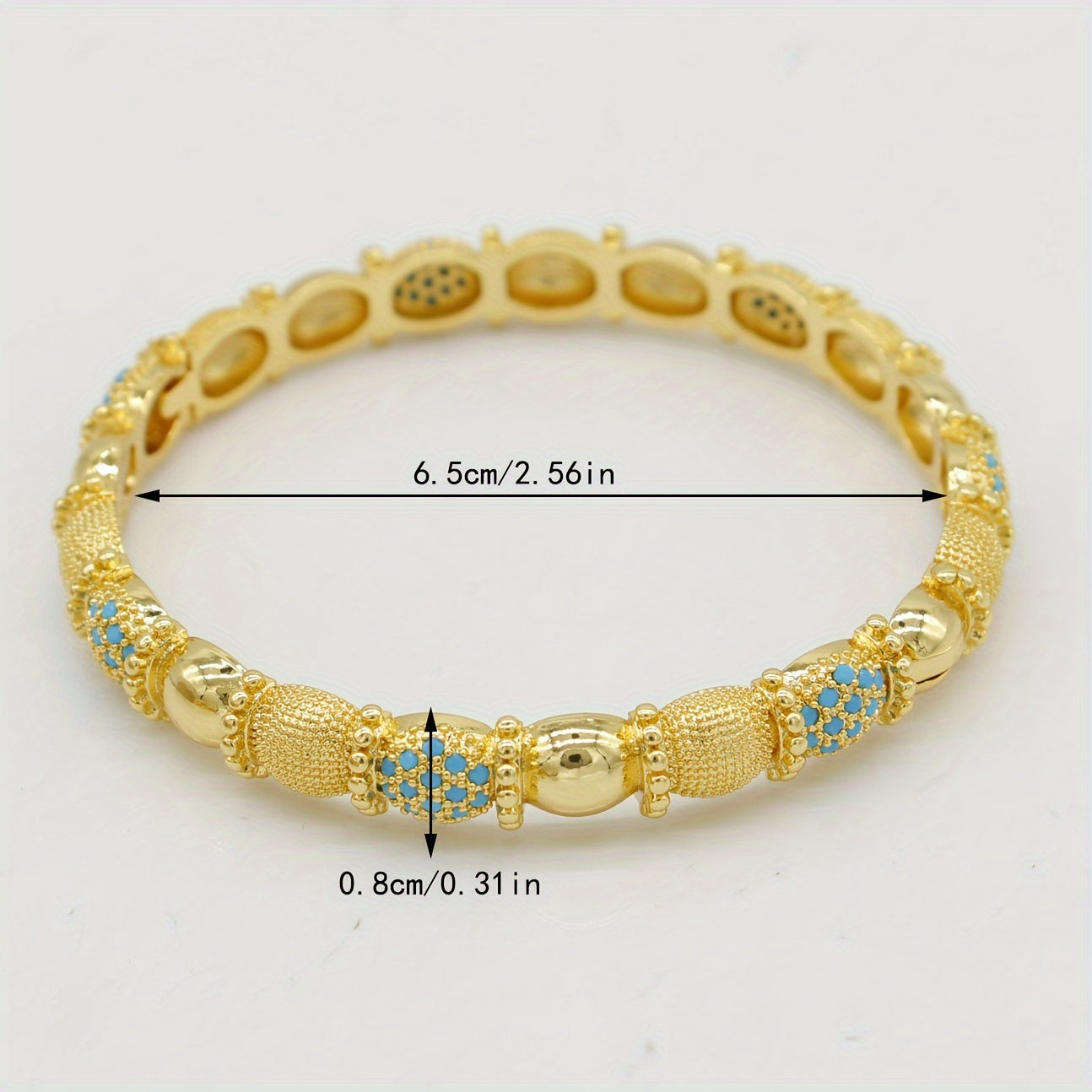 4 ta mis bilaguzuklar to'plami, vintage boho uslubida zirconia inlay bilan, ayollar uchun moslashuvchan ochiq qopqoq dizayni, kundalik kiyim va to'ylar uchun mukammal.