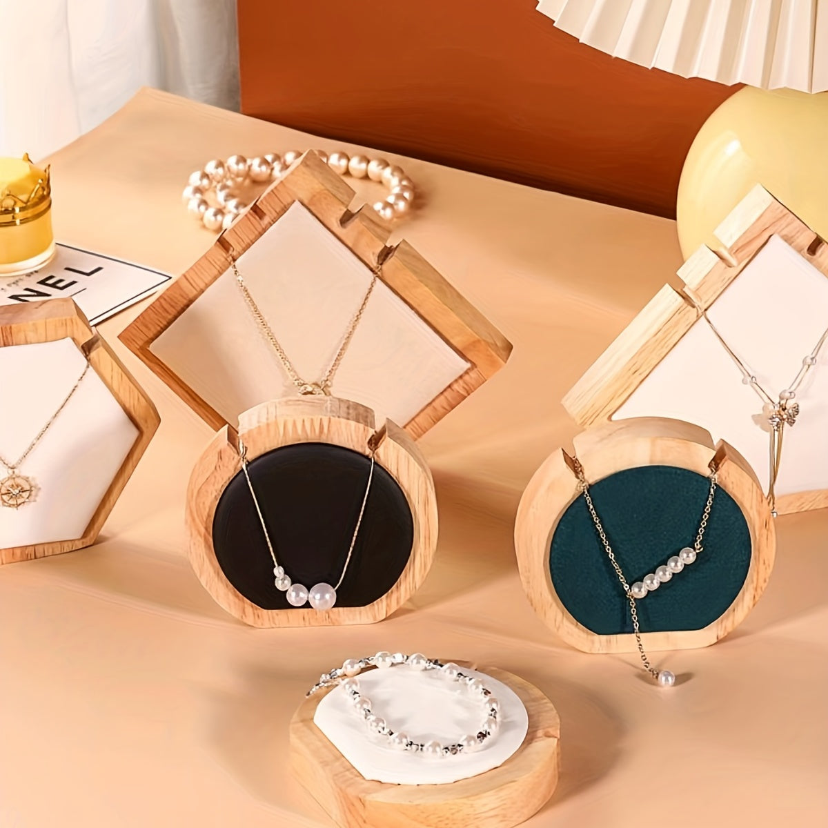 Wooden Jewelry Display Stand for Pendant Necklaces Round Polygonal Shape