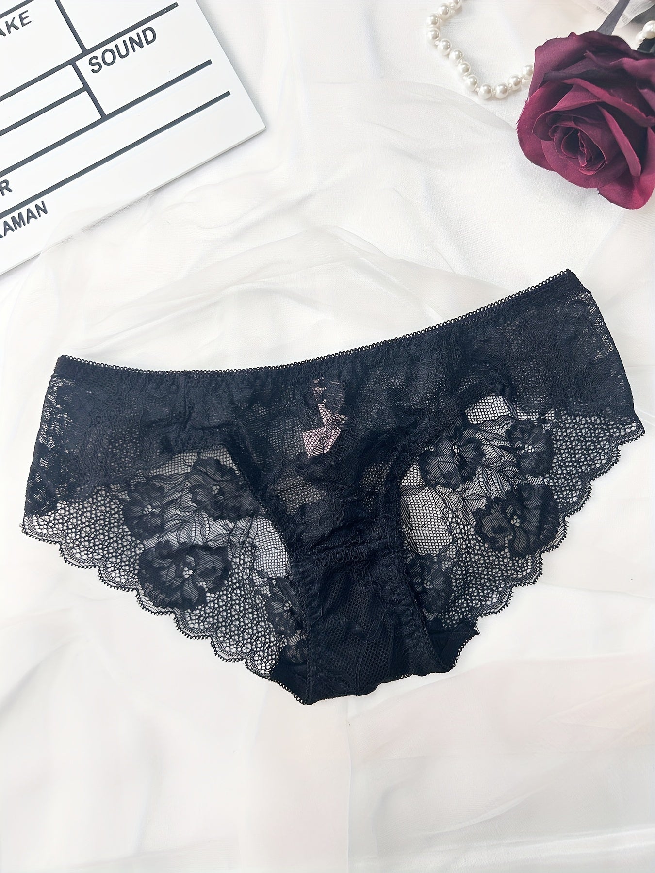 Women's Lace Lingerie Set with Medium Support Polyamide Jacquard Bra and Briefs