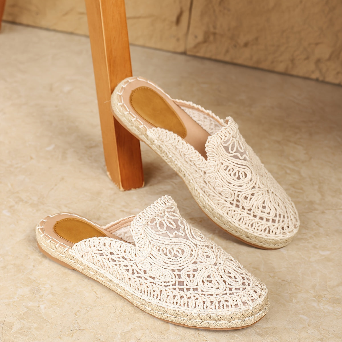Women's Floral Embroidered Mules Lightweight Summer Slides with Round Toe and Flat Heel
