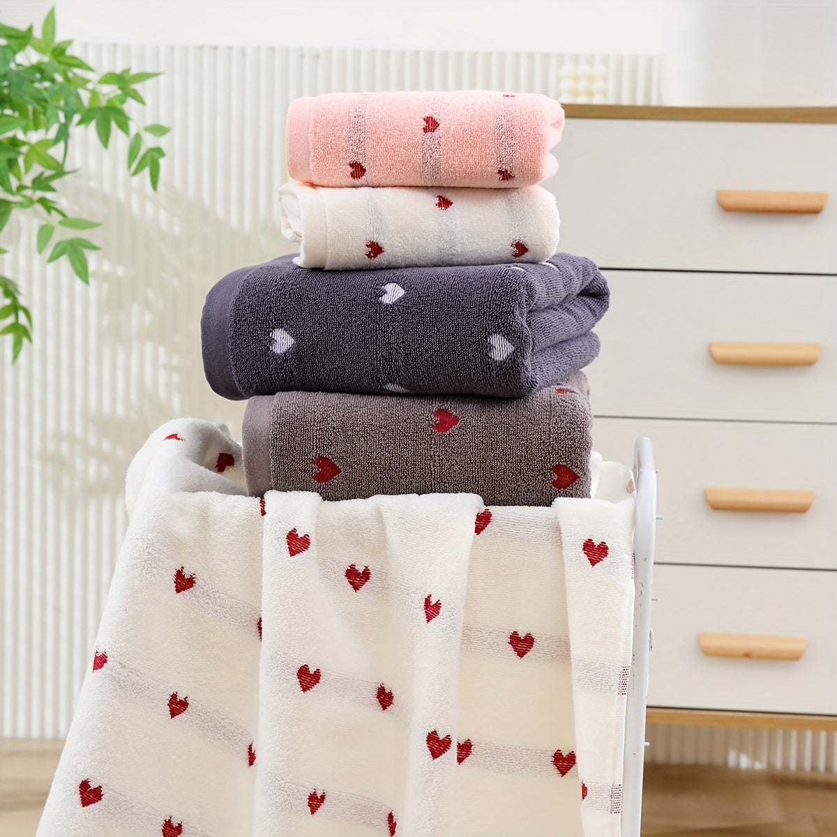 Heart Pattern Cotton Bath Towel Absorbent Quick-Drying Soft Thick for Home Bathroom