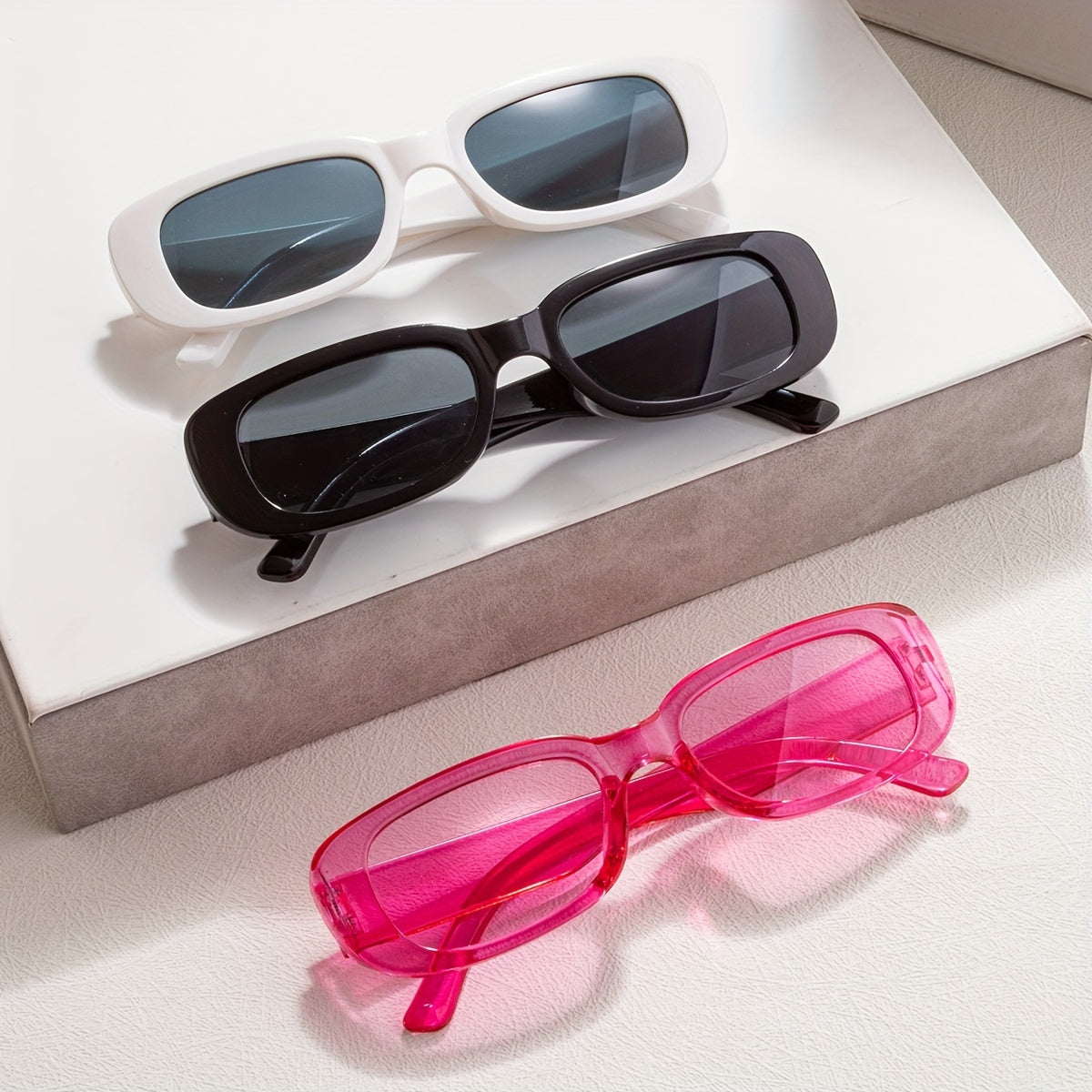 3 ta uniseks to'rtburchak ko'zoynaklar to'plami Qora Oq Qizil Y2K moda aksessuarlari