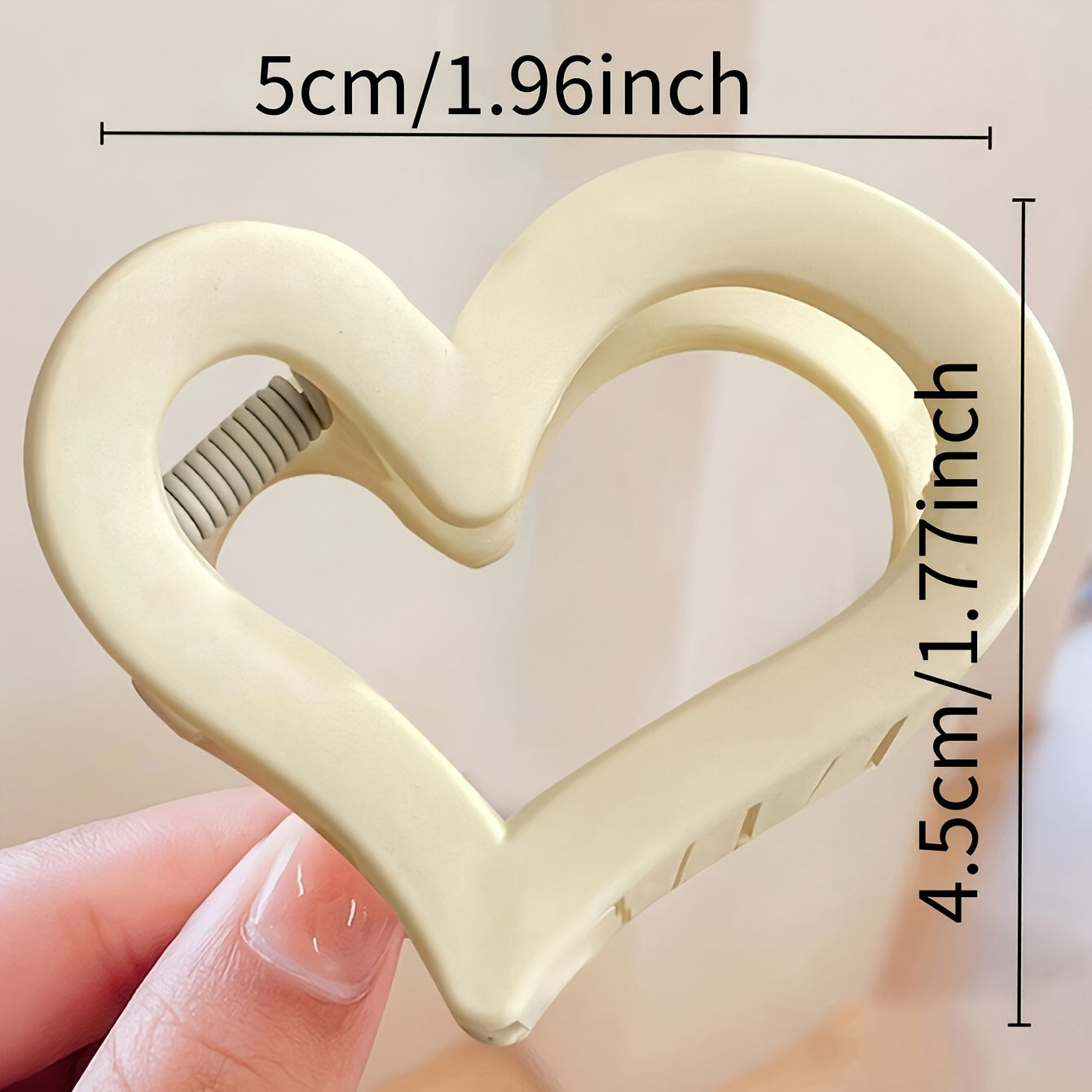 Women Heart-Shaped Plastic Hair Clips Set Medium Size Durable Strong Grip Minimalist Hair Accessories
