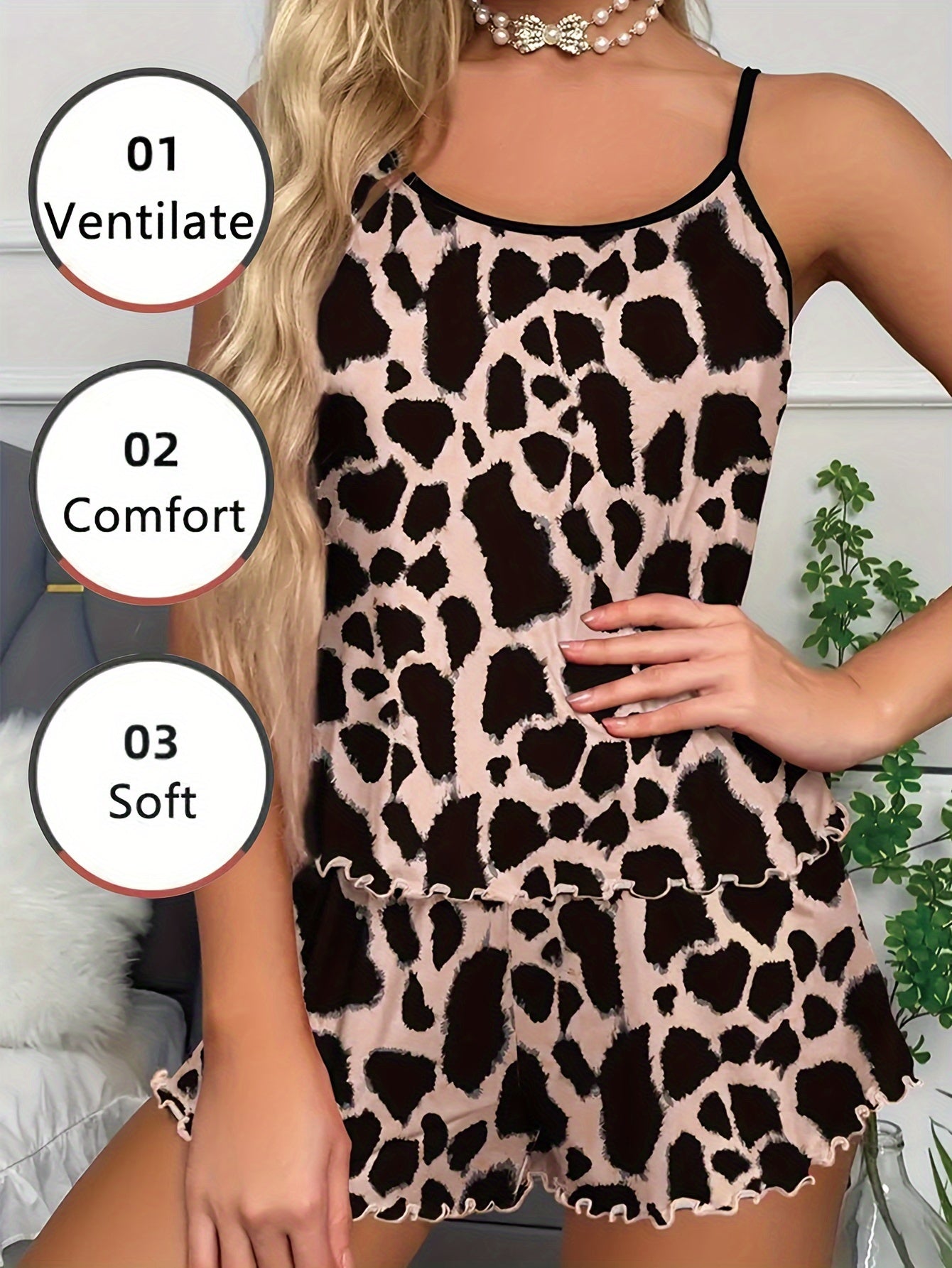 Yarim qopqoq bilan leopard naqshli pijama to'plami, orqasi ochiq kamizol, elastik shortik - ayollar uchun uyqu kiyimlari.